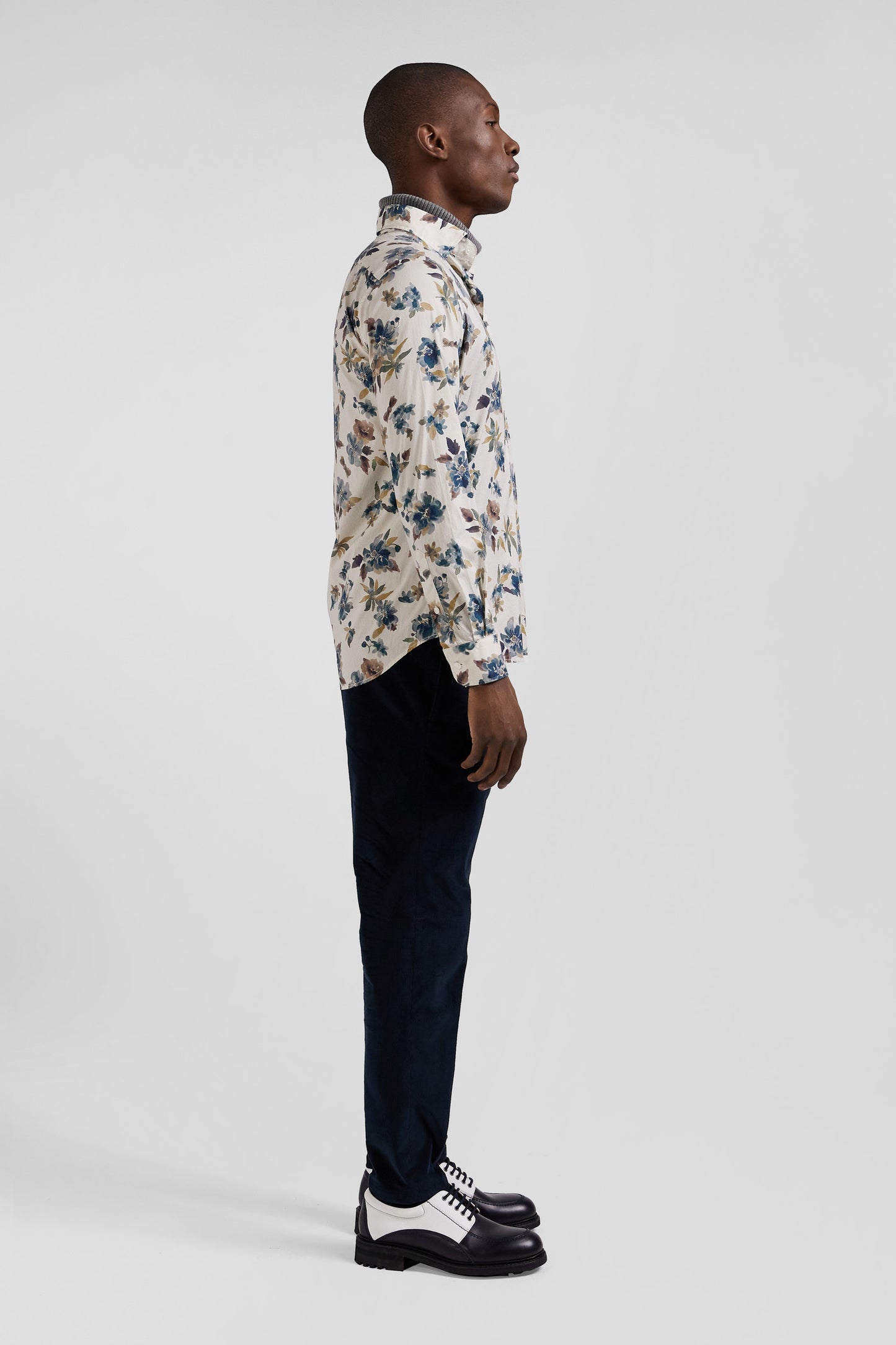 Slim beige floral print cotton shirt