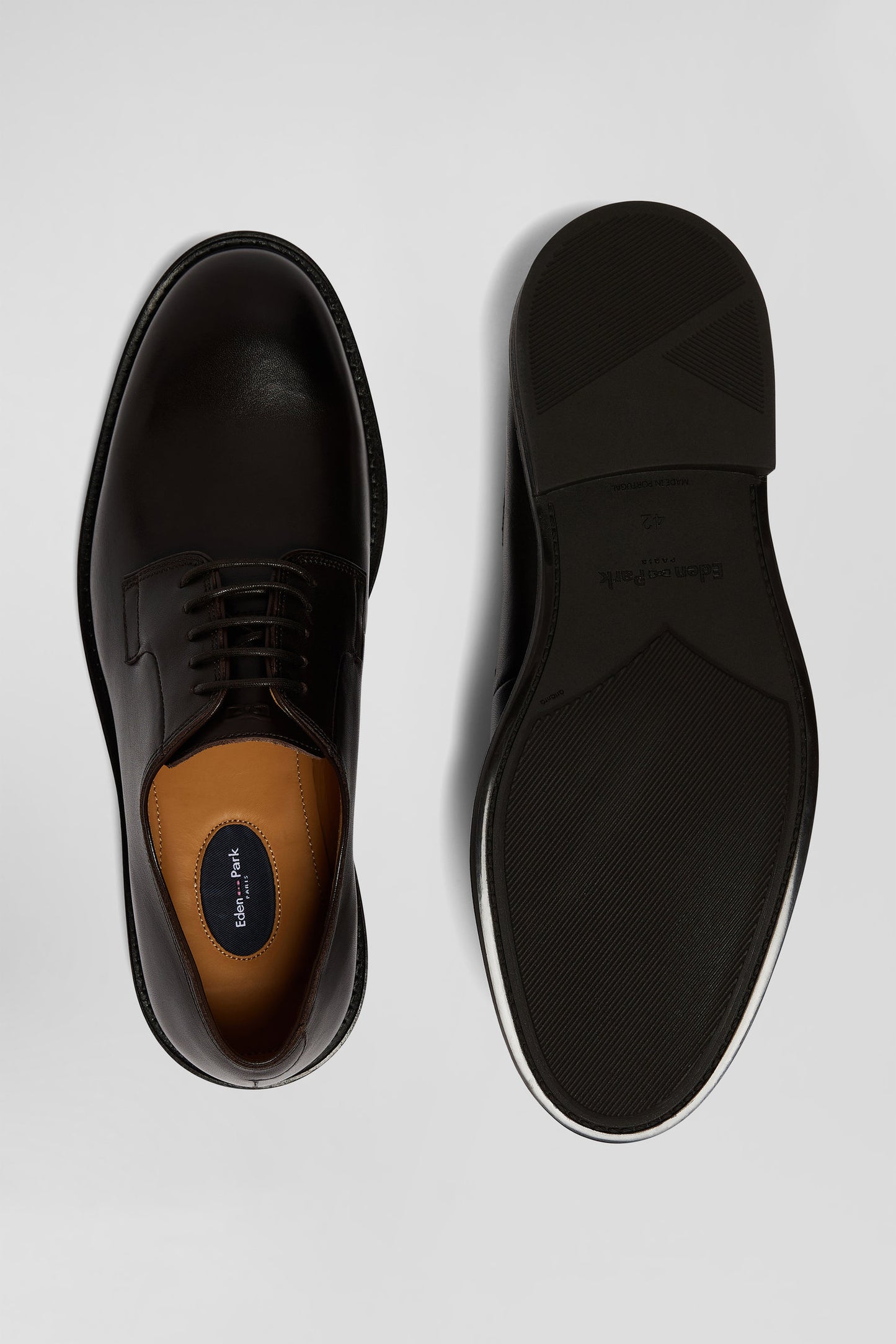 Brown leather lace-up Derbies