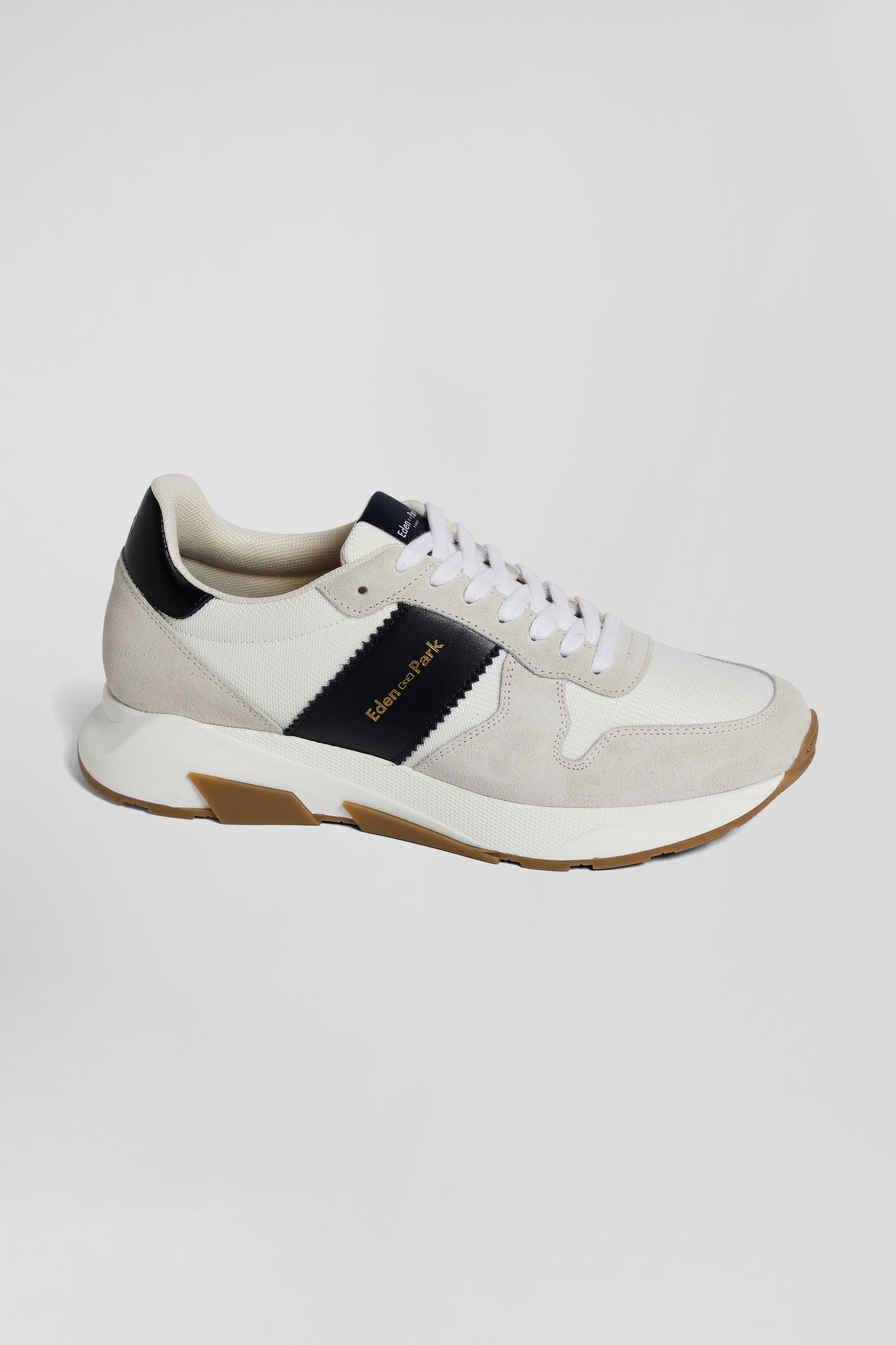 Chunky sole beige and navy blue leather sneakers