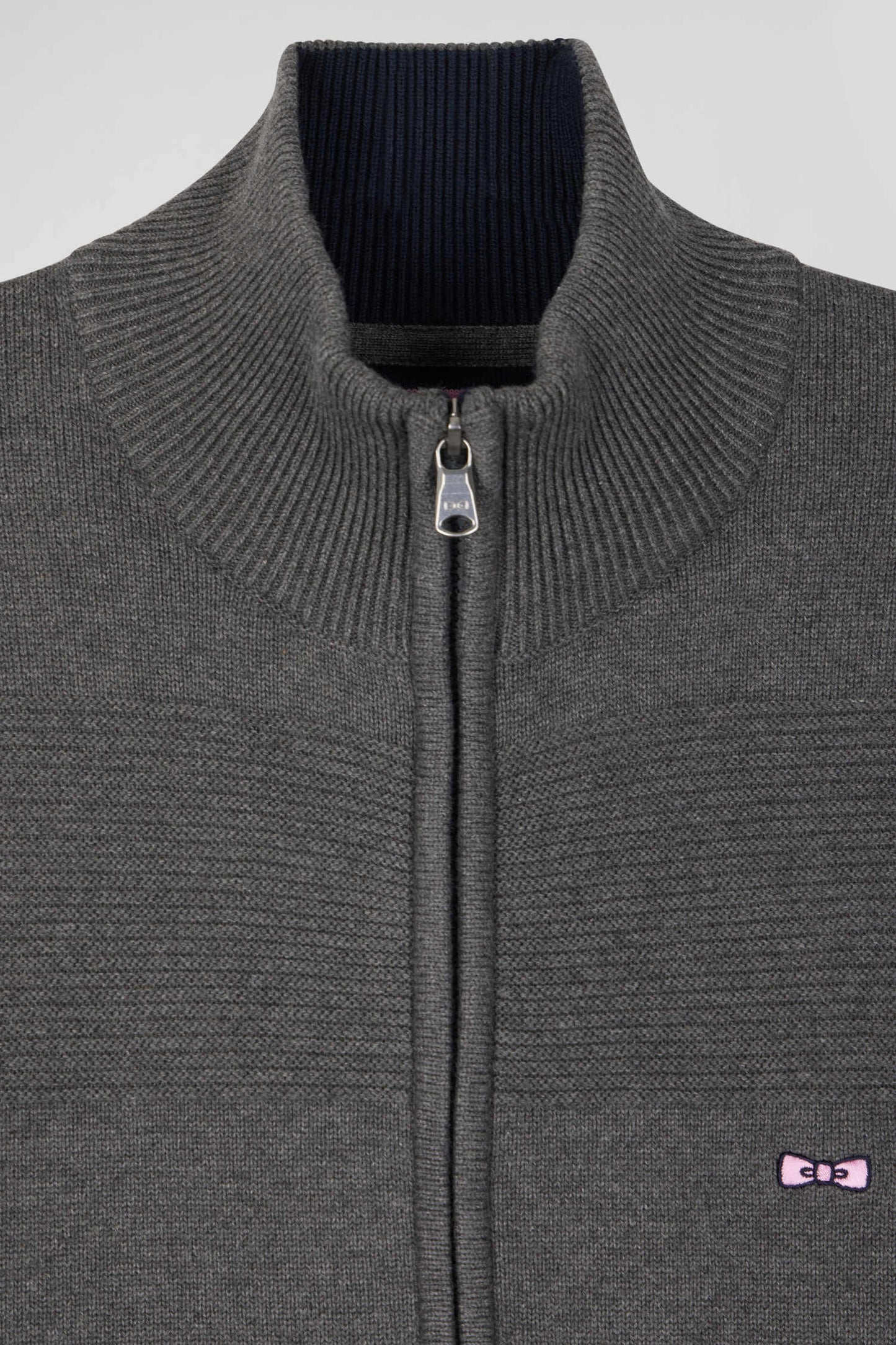 Regular grey plain cotton zipped cardigan with knit patterns