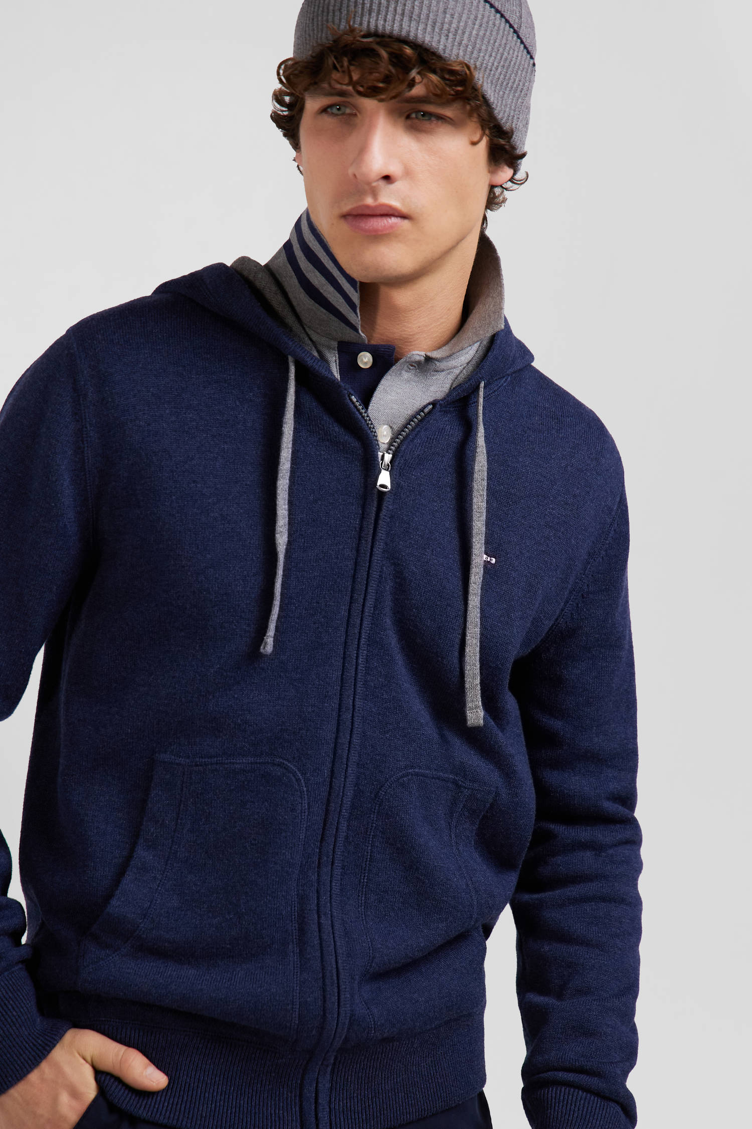 Regular navy blue wool and cotton knitted zip-up jumper