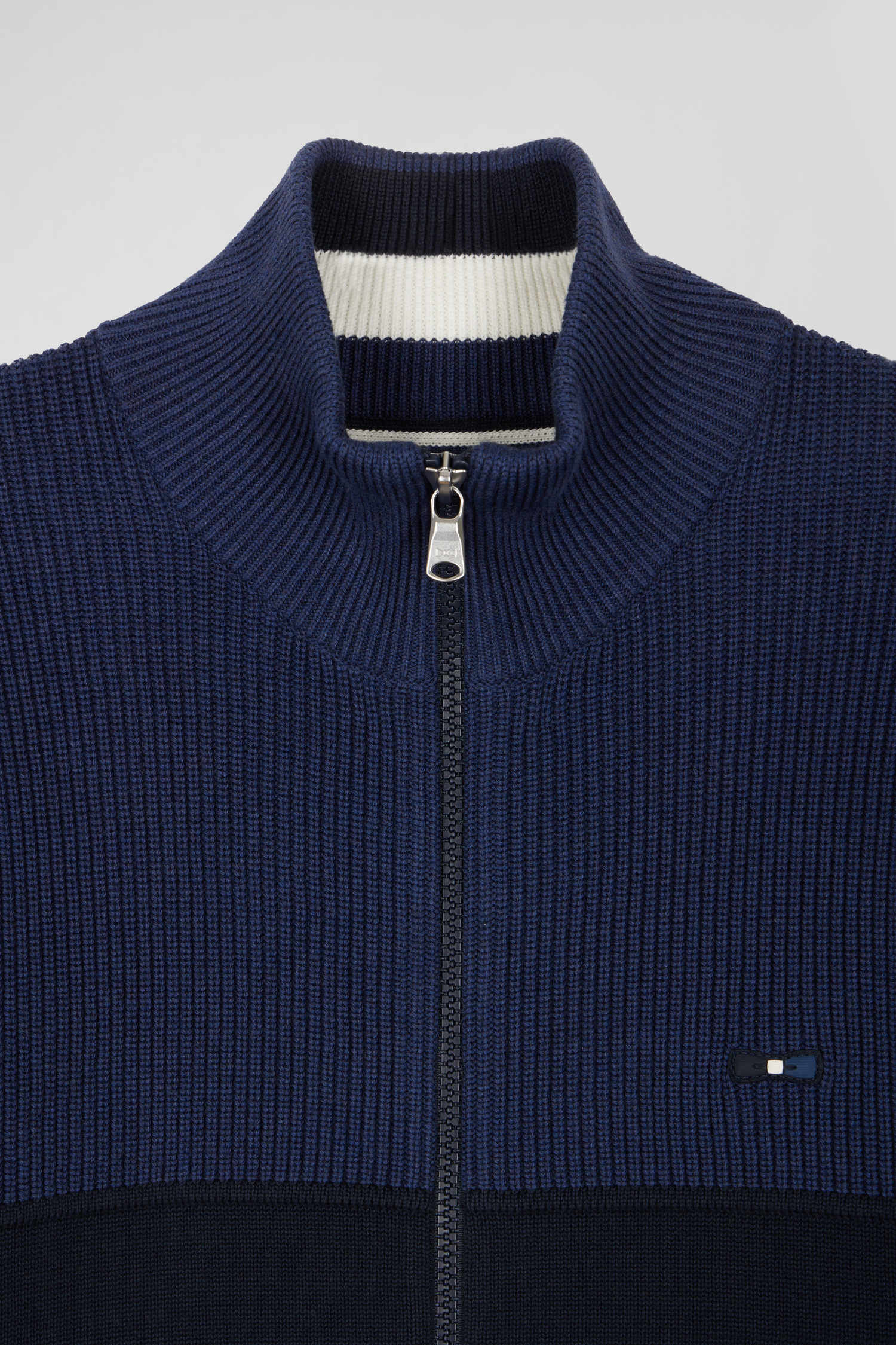 Regular navy blue and blue cotton high collar zipped cardigan