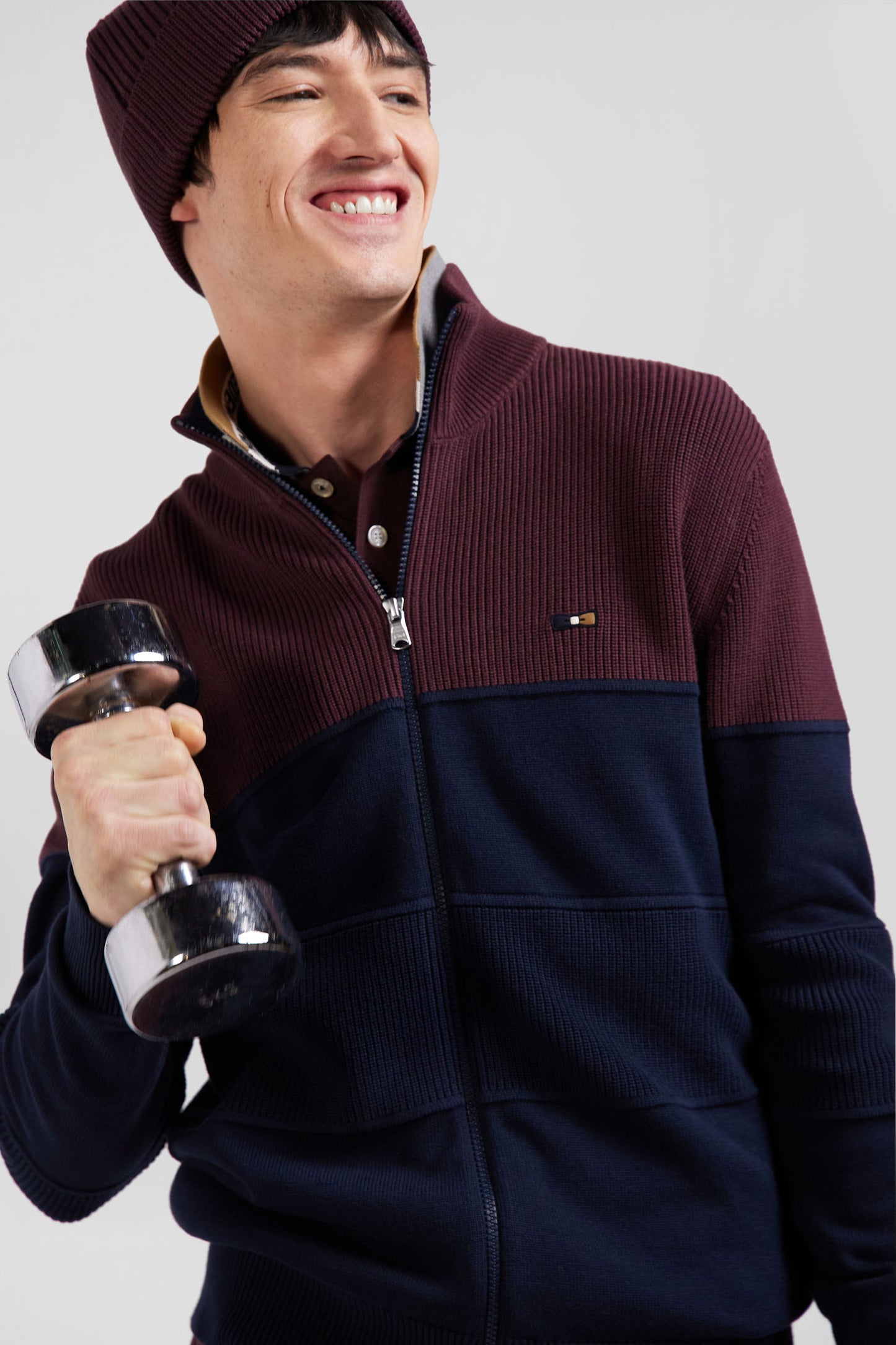 Regular navy blue and burgundy cotton high collar zipped cardigan