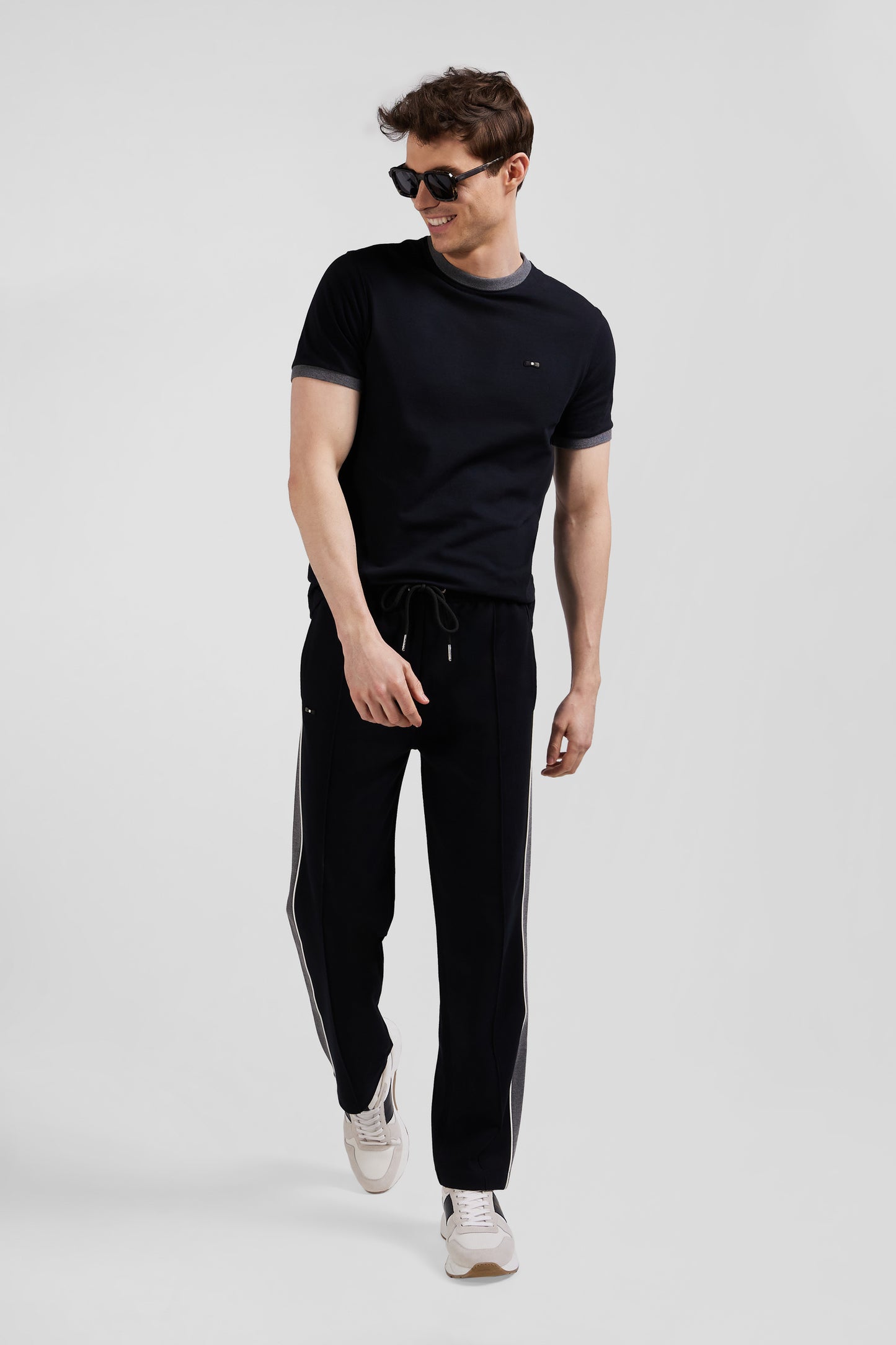 Regular black mixed cotton jogging bottoms with leg piping