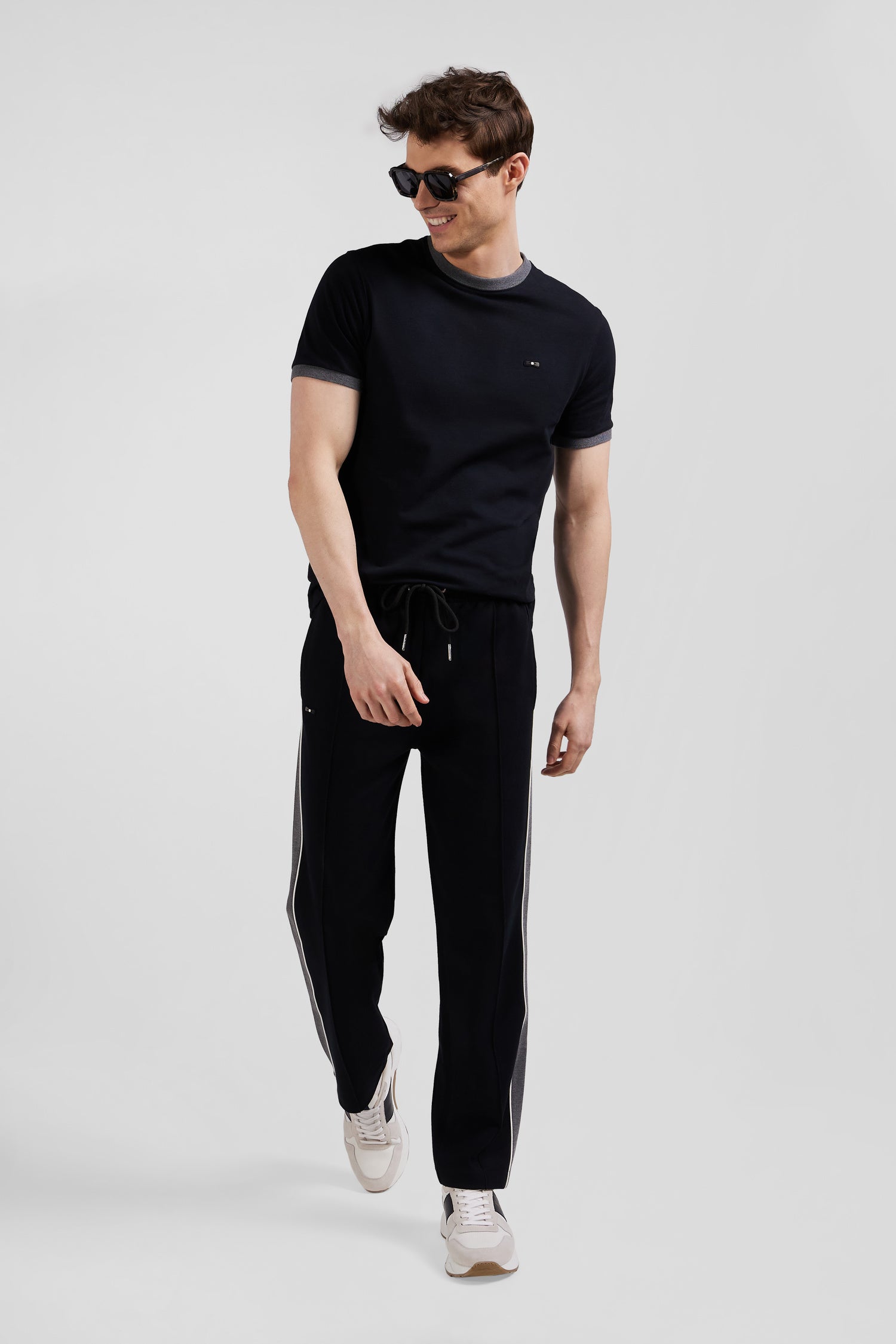 Regular black mixed cotton jogging bottoms with leg piping