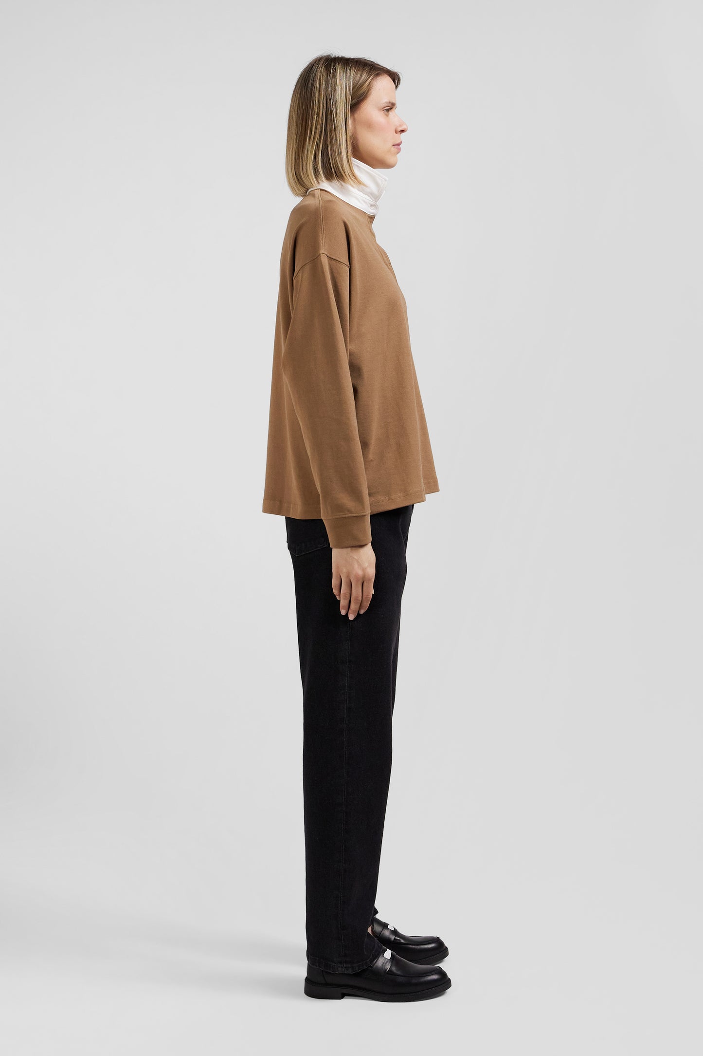 Relaxed fit long-sleeved jersey in hazelnut cotton