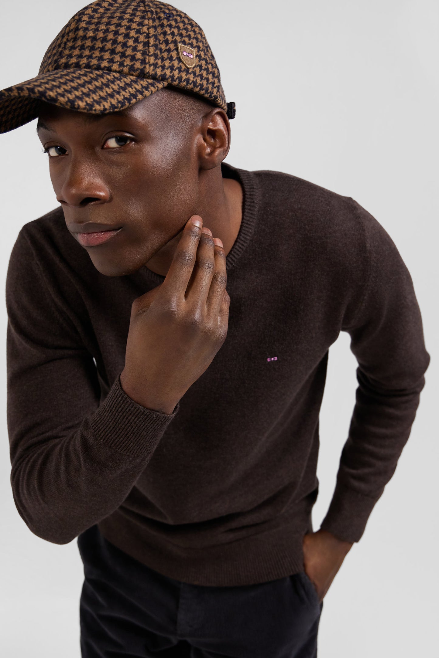 Regular dark brown wool and cotton crew neck jumper