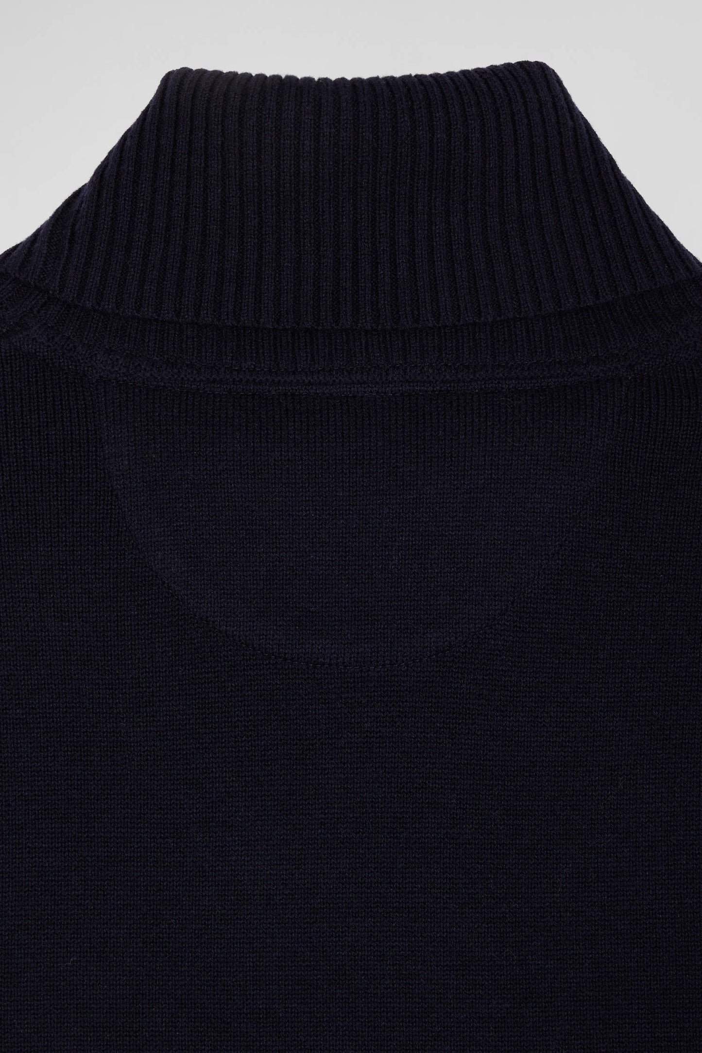 Regular navy blue wool and cotton turtleneck jumper