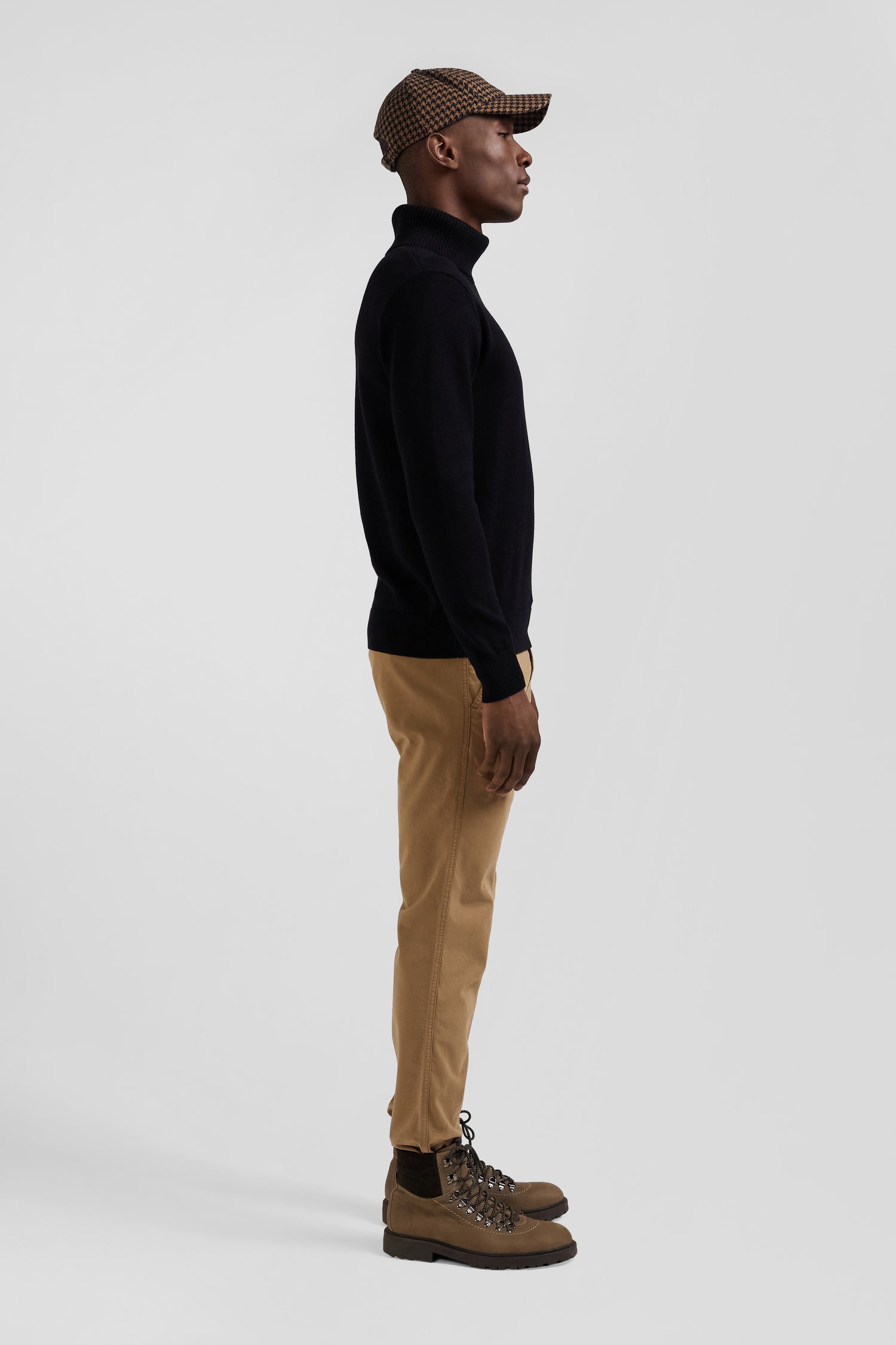 Regular black wool and cotton turtleneck jumper