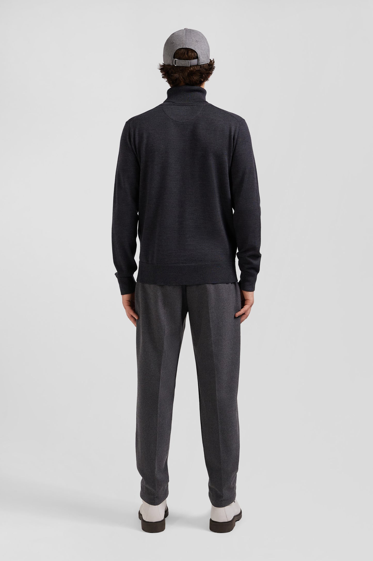 Regular anthracite grey merino wool turtleneck jumper