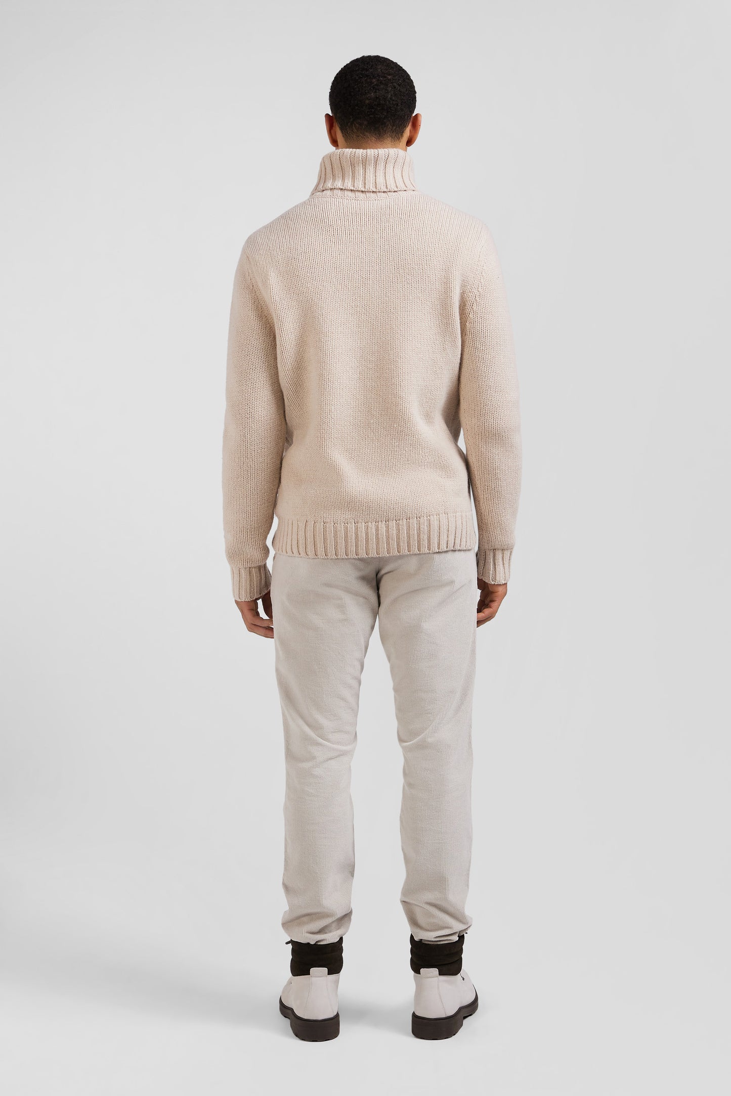 Regular ecru virgin wool and recycled polyamide turtleneck jumper with 3D knitting