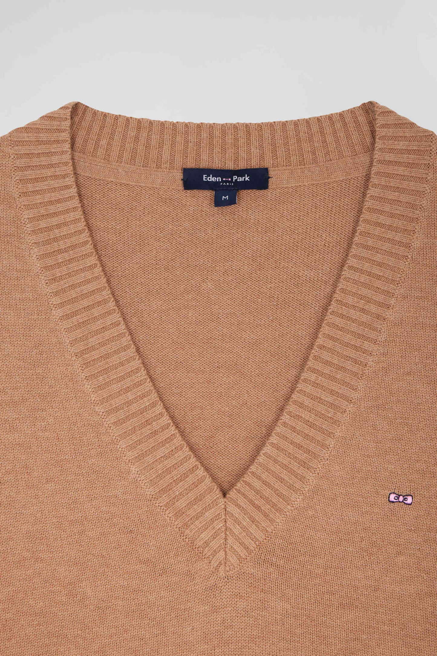 Pull col V en laine et coton camel coupe Relaxed