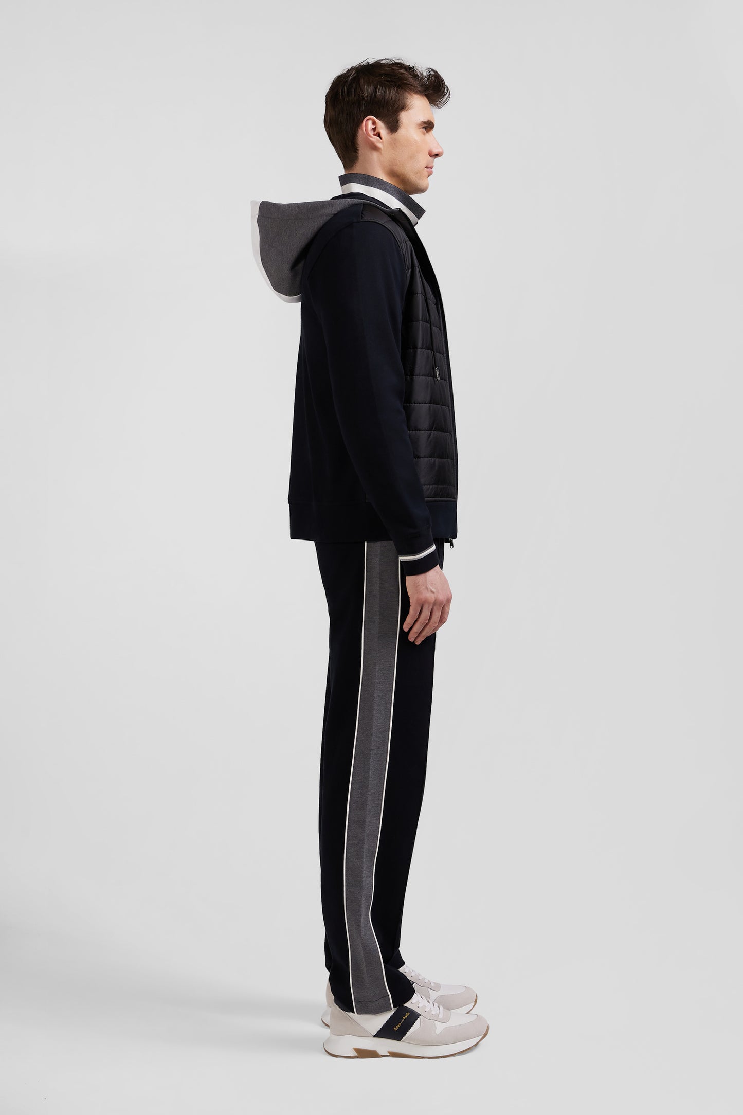 Regular black zipped bi-material sweatshirt with padded front