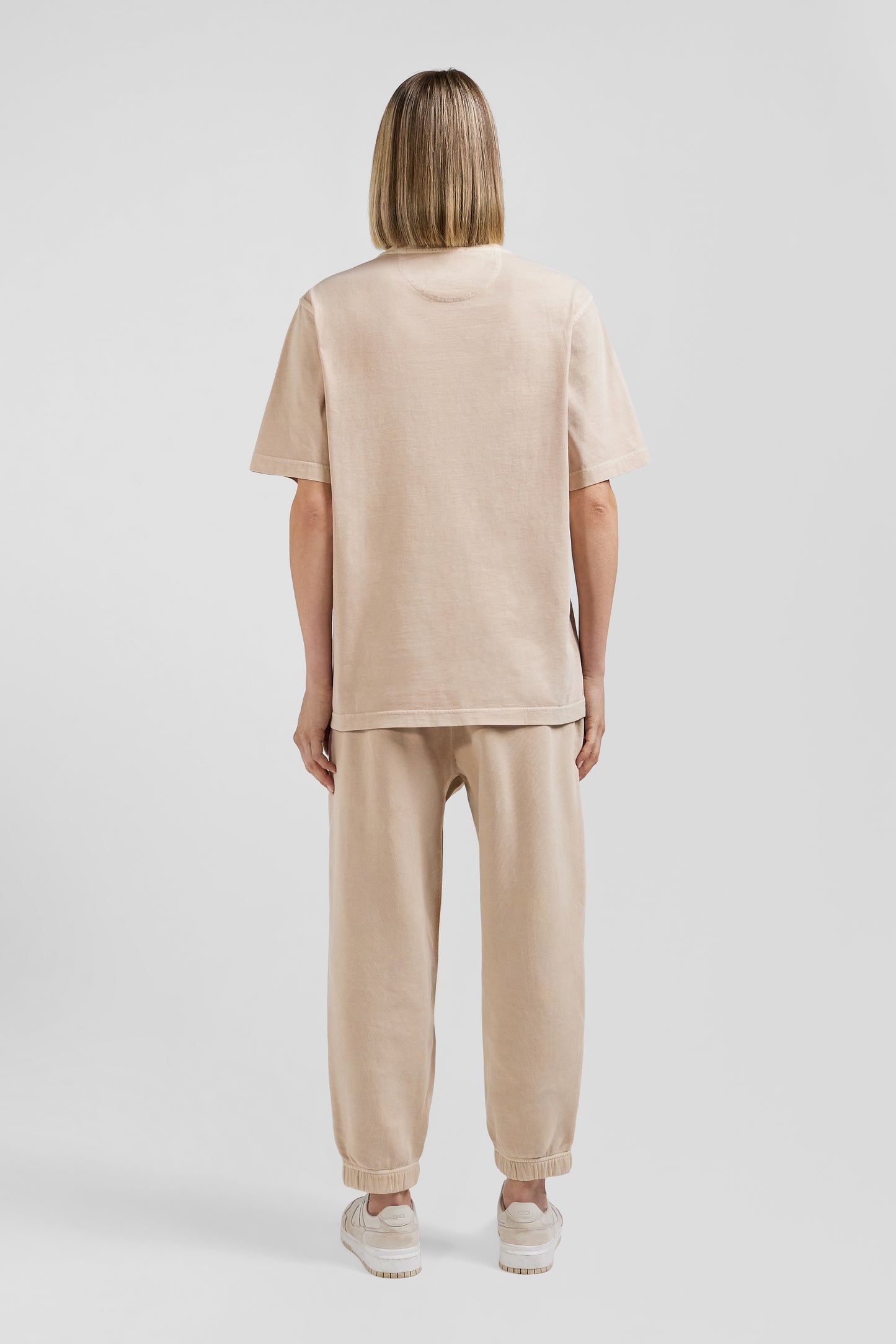 Oversize beige unisex short-sleeved T-shirt in overdyed cotton