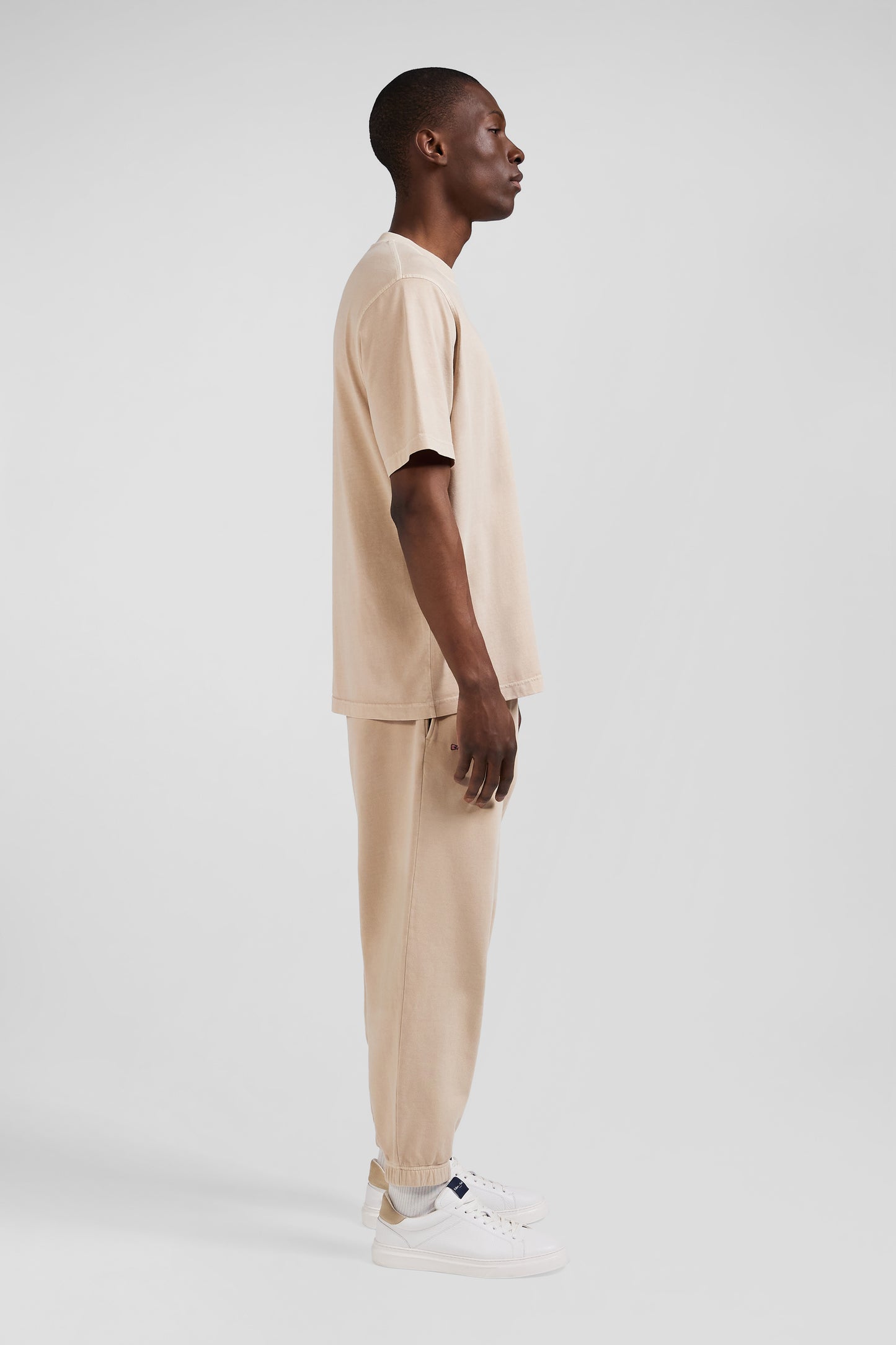 Oversize beige unisex short-sleeved T-shirt in overdyed cotton