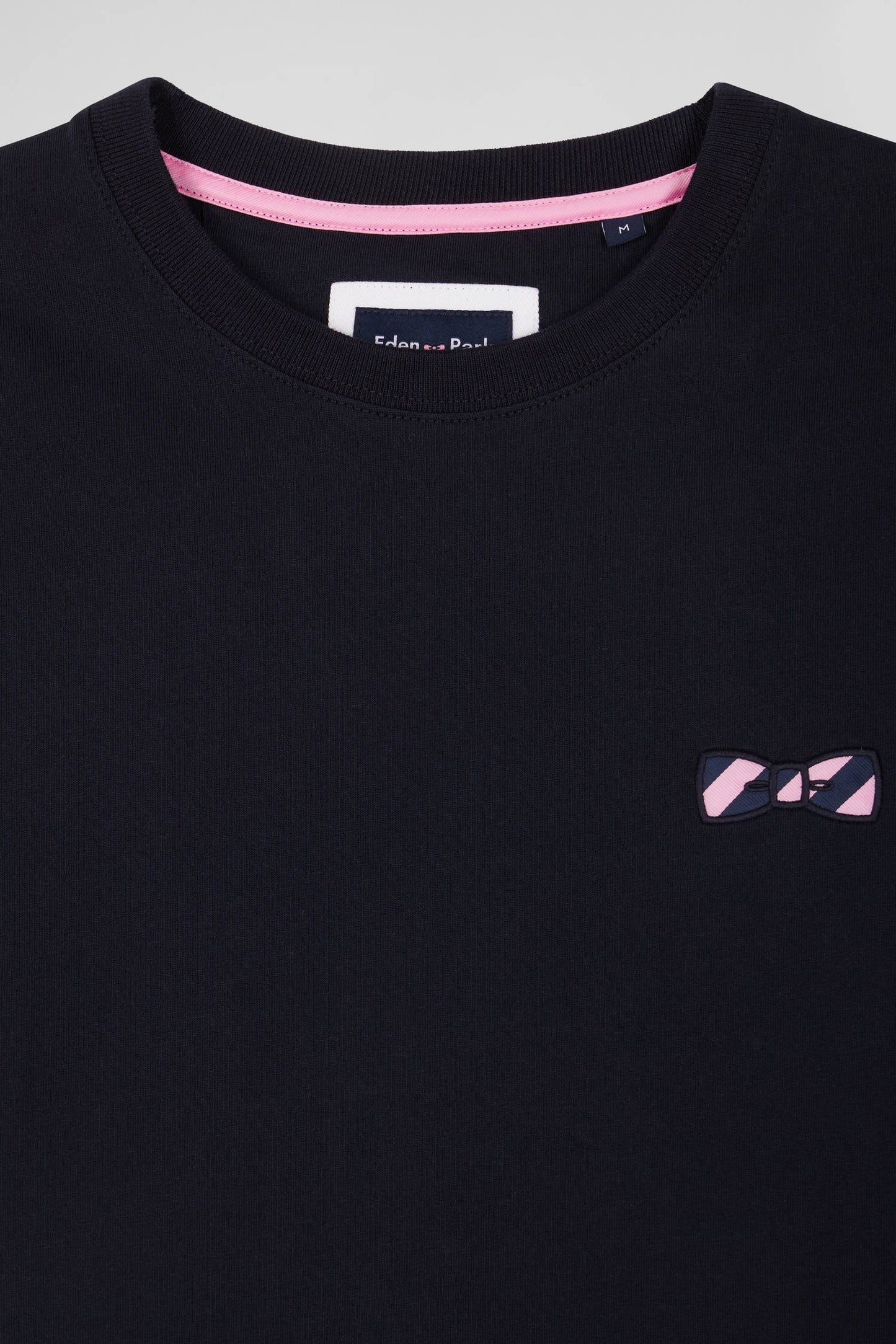 Regular navy short-sleeved cotton T-shirt with striped embroidery