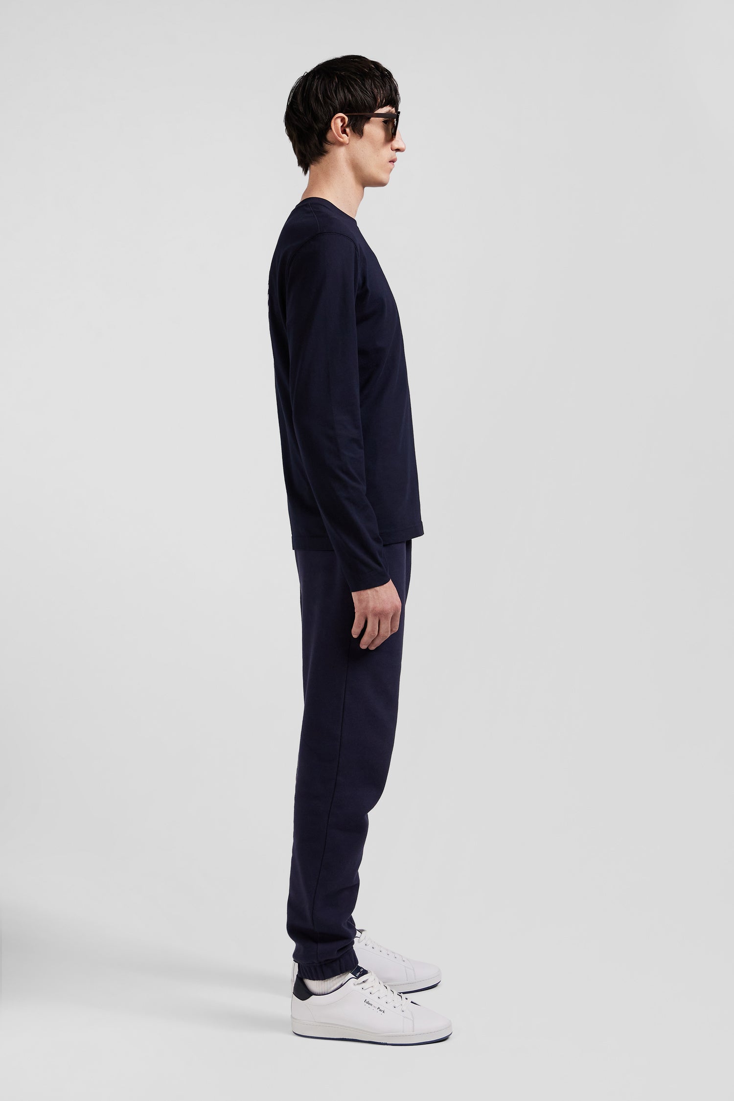 Regular navy long-sleeved cotton T-shirt with N°10 embroidery