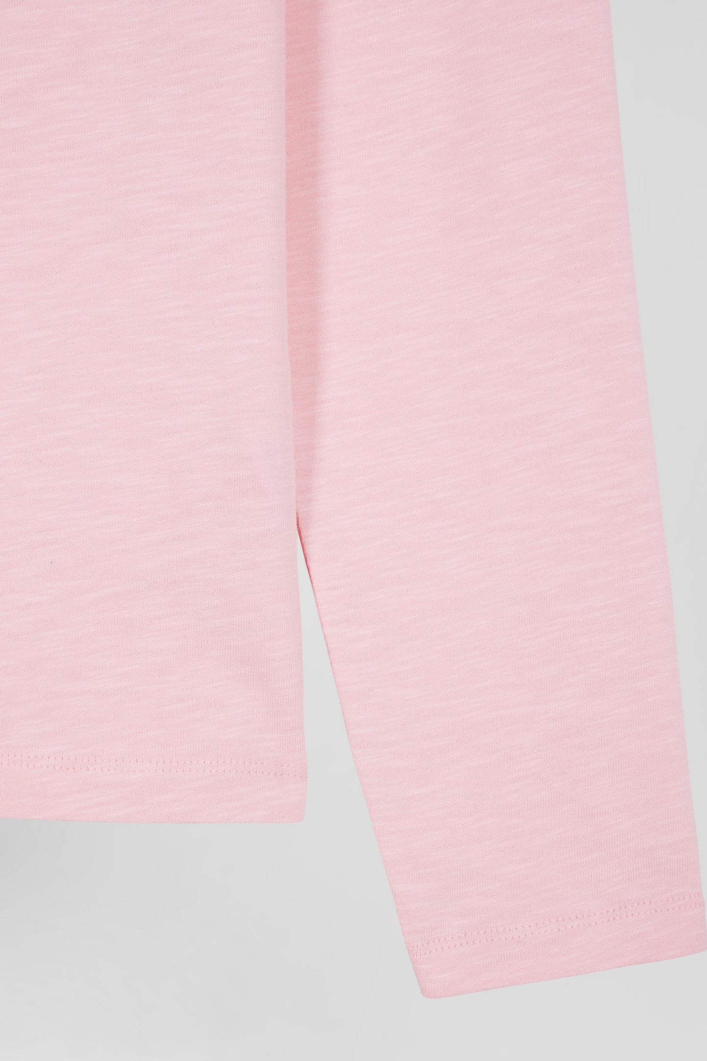 Slim pink long-sleeved cotton T-shirt