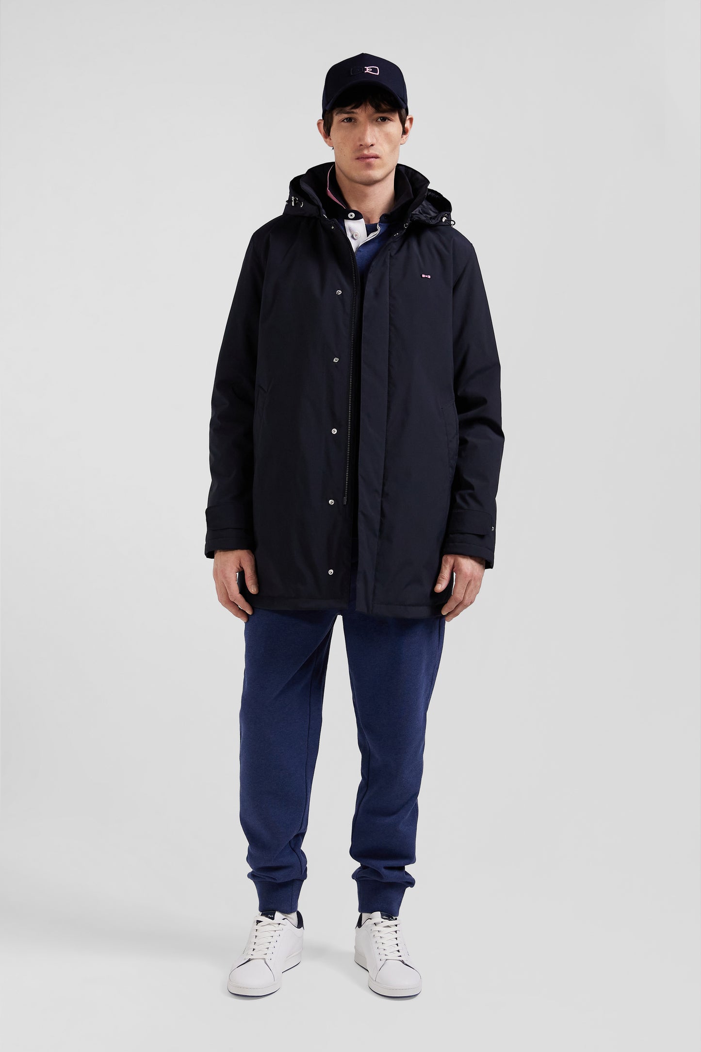 Imperméable en nylon à capuche bleu marine