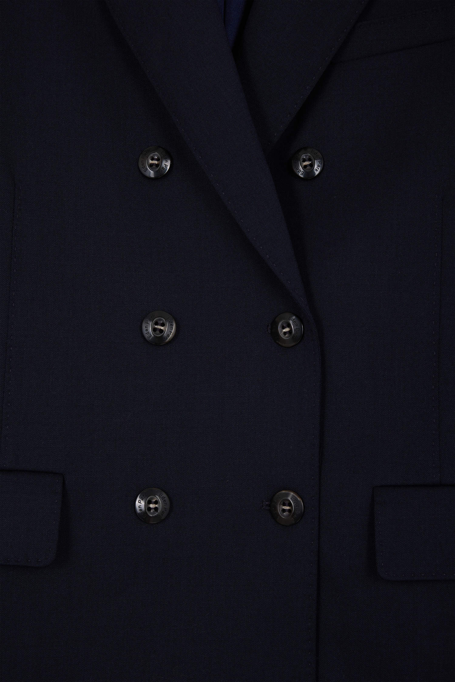 Navy blue double-breasted blazer Modern fit