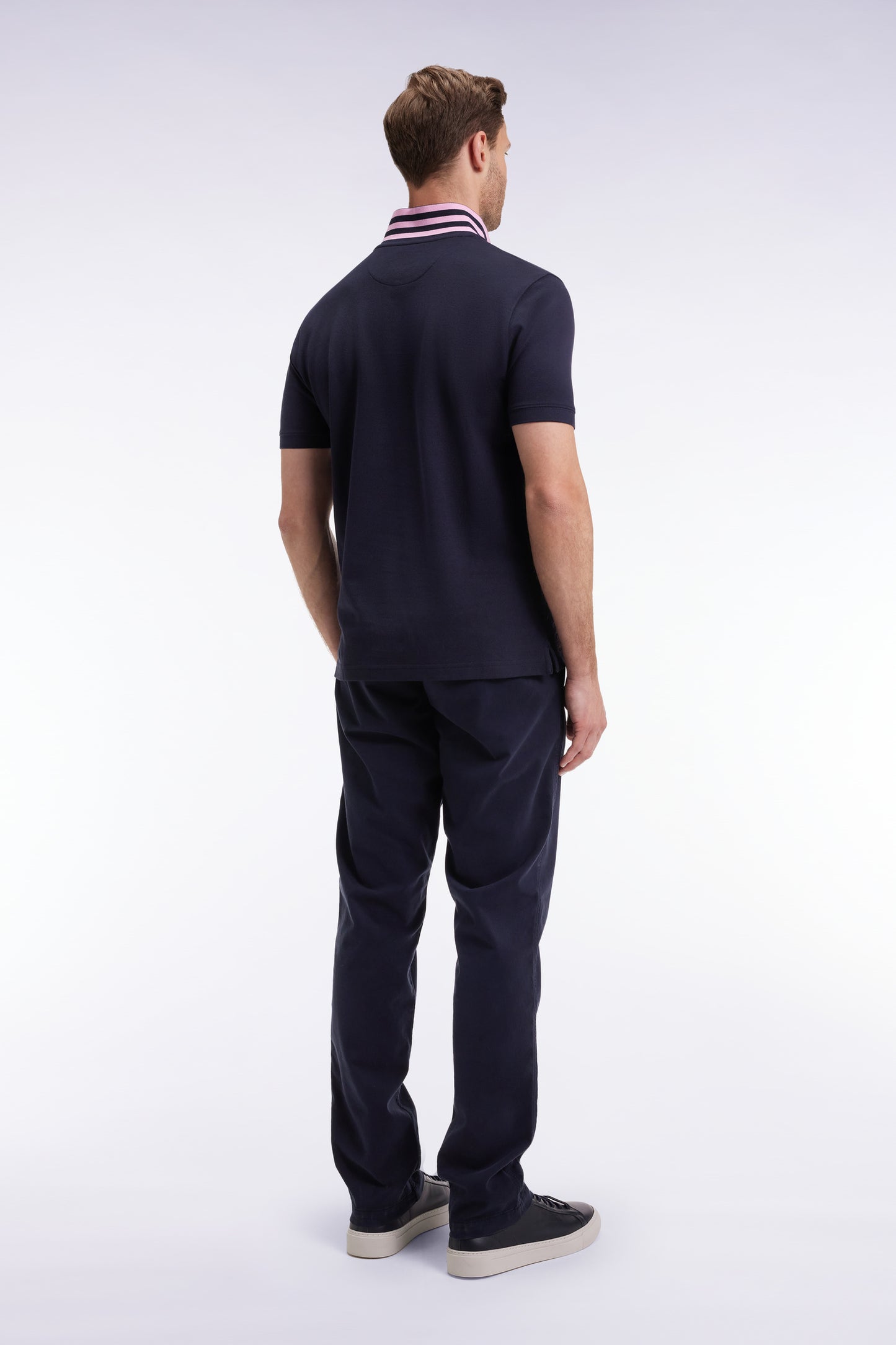 Pleatless chino pants in navy stretch cotton