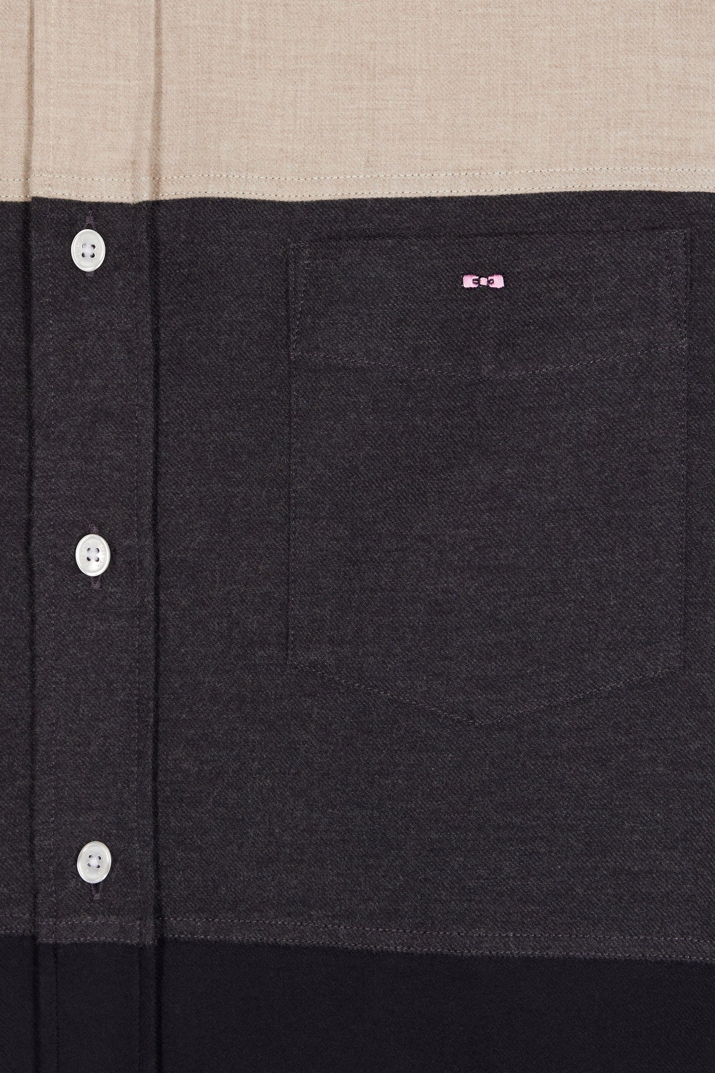 Three-tone navy and beige straight-cut flannel shirt