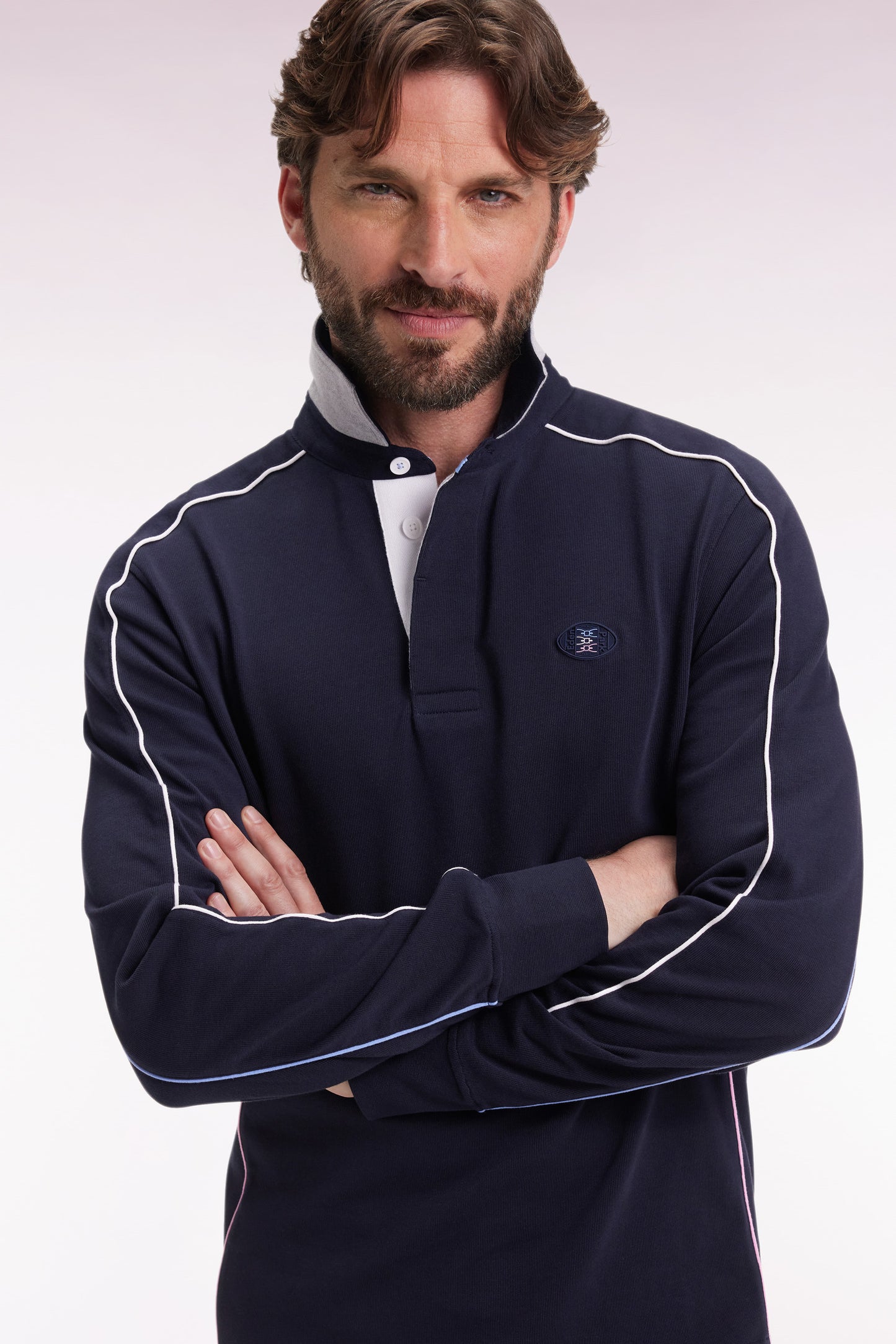 Long-sleeved shirt in thick navy cotton jersey with straight cut piping