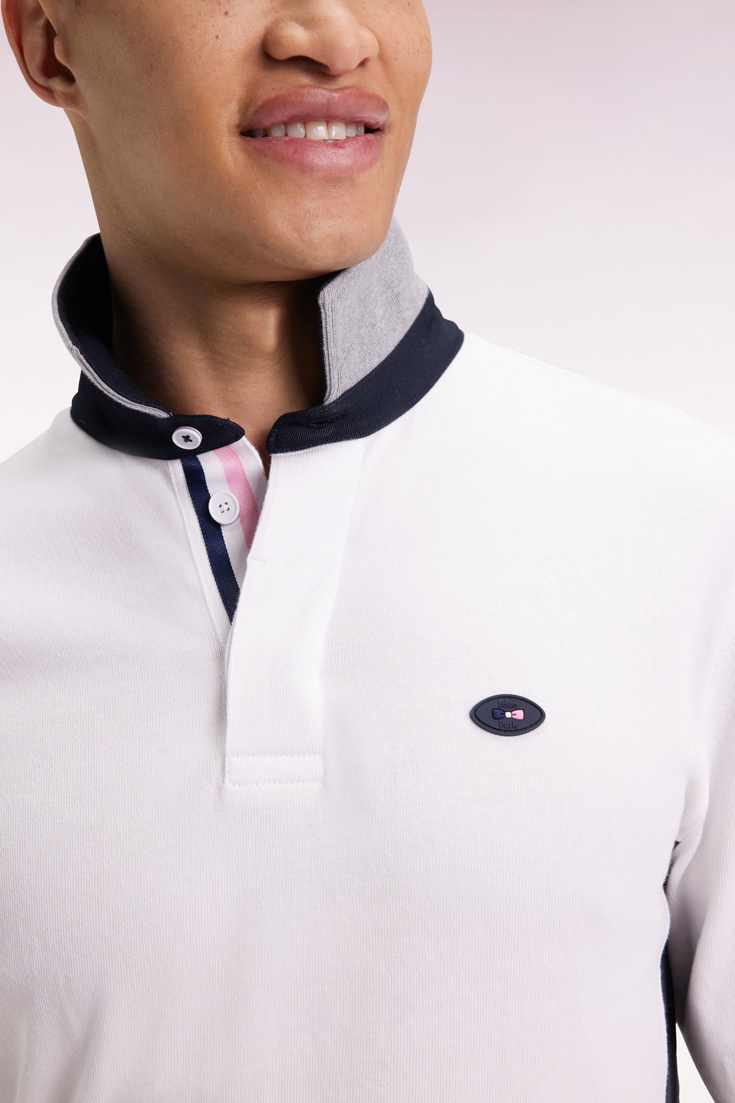 XV de France white long-sleeved jersey with rooster embroidery, straight cut