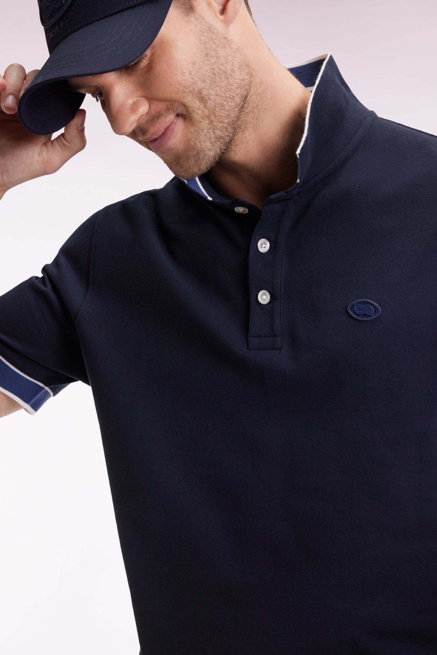 Short-sleeved navy cotton polo shirt, loose fit