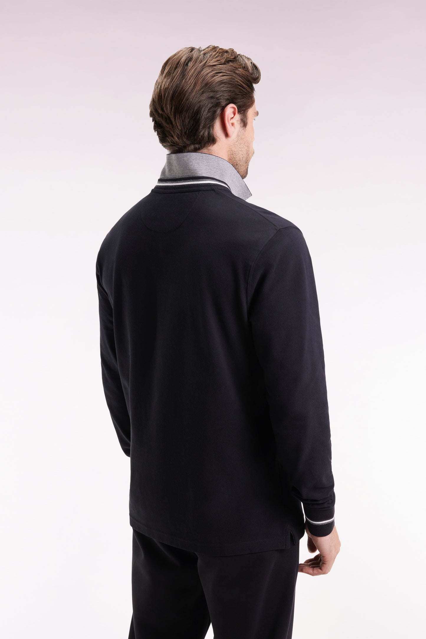 Relaxed fit long-sleeved polo shirt in black cotton
