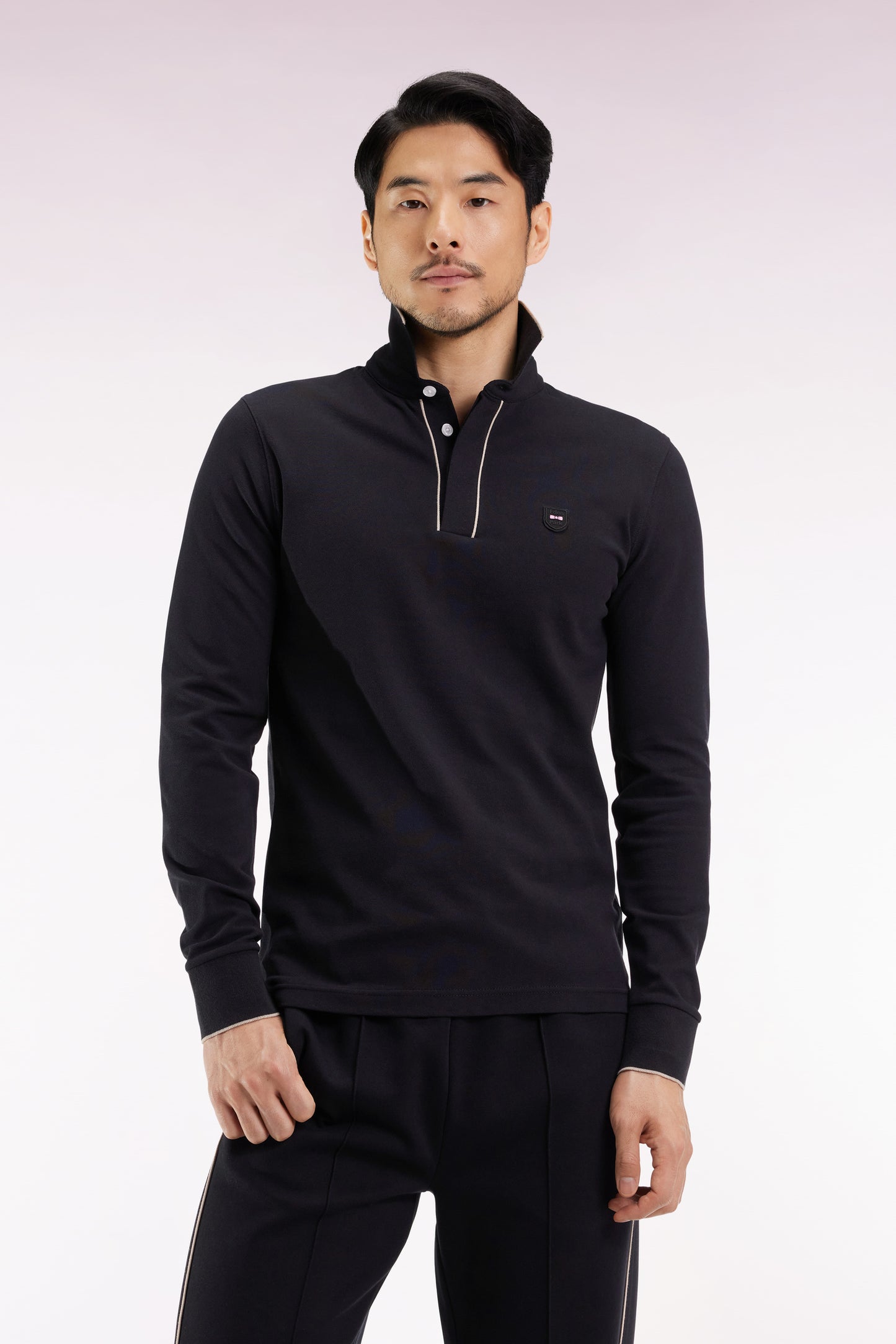 Long-sleeved polo shirt in black stretch cotton with piping, slim fit