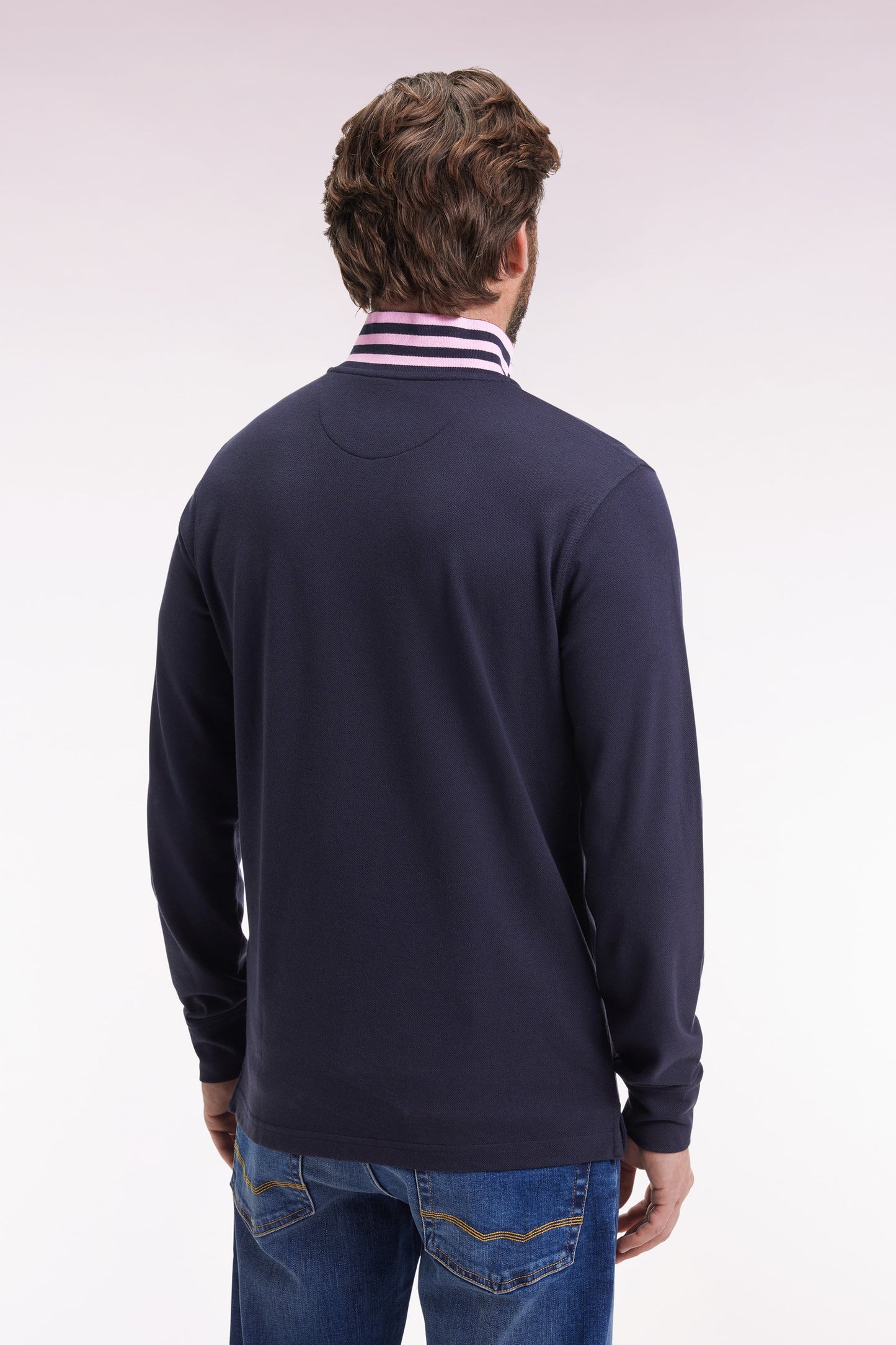 Long-sleeved polo shirt in navy cotton piqué with striped collar.