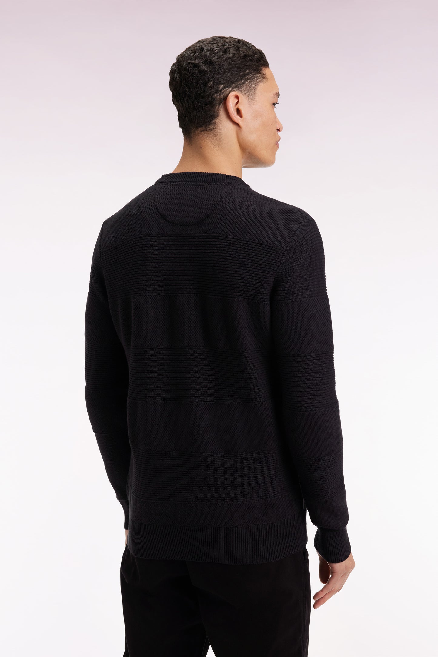Pull col rond en coton noir à effet de rayure