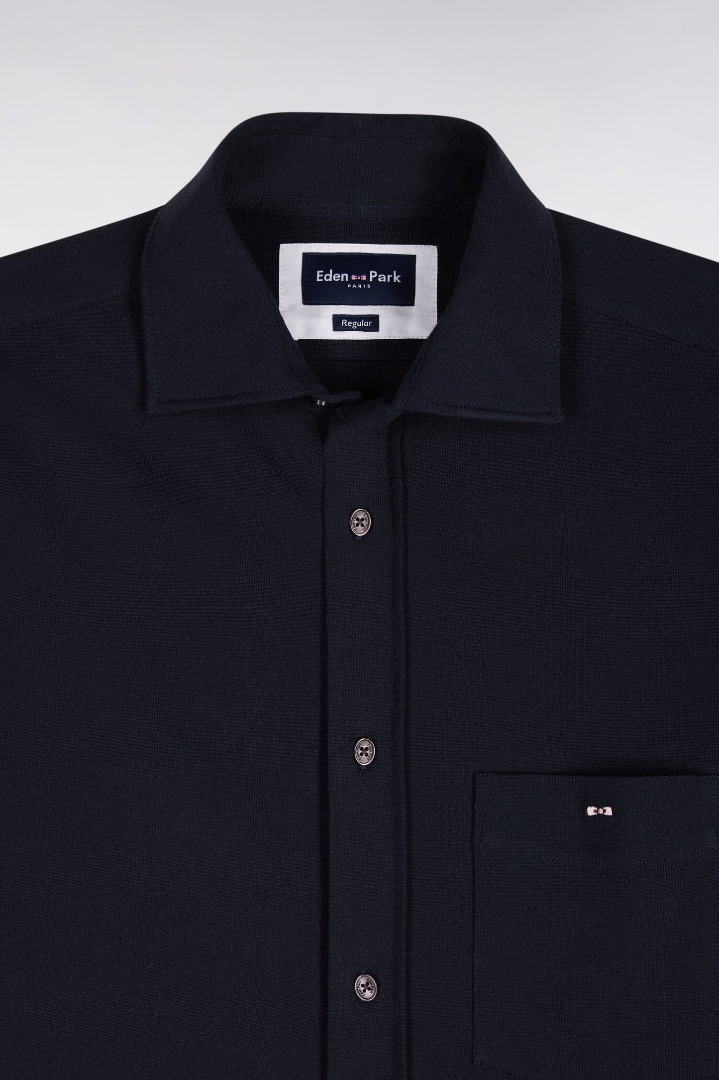 Chemise unie en coton marine coupe droite