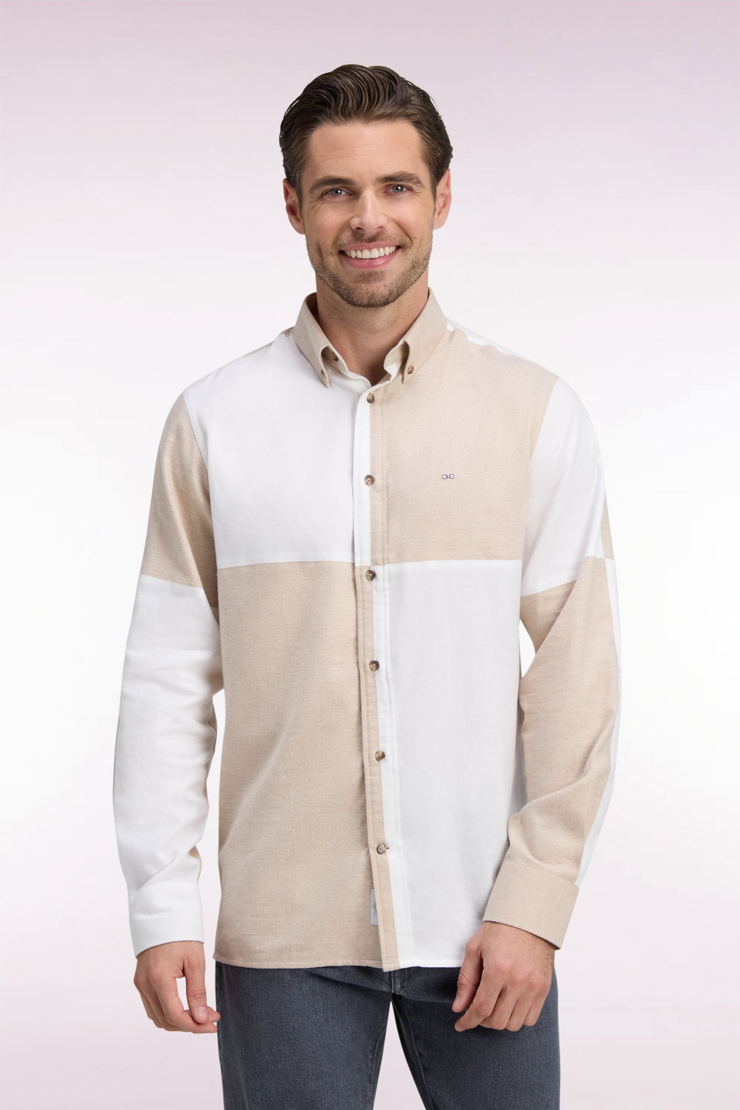 Chemise en coton beige et écrue coupe droite