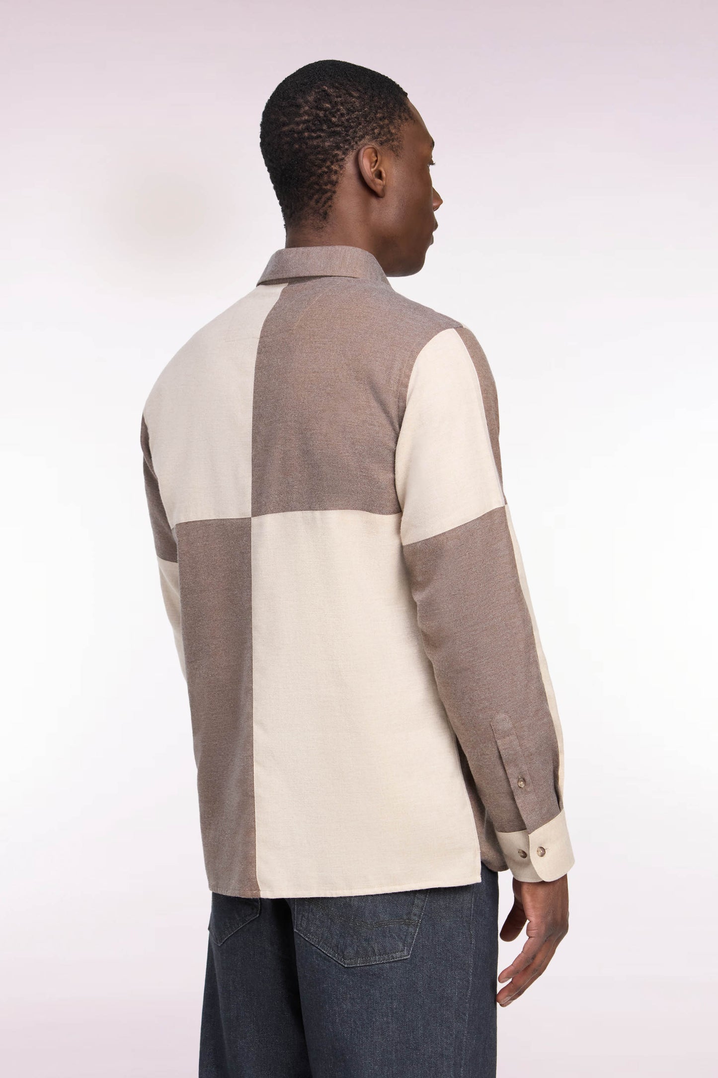 Chemise en coton camel et beige coupe droite