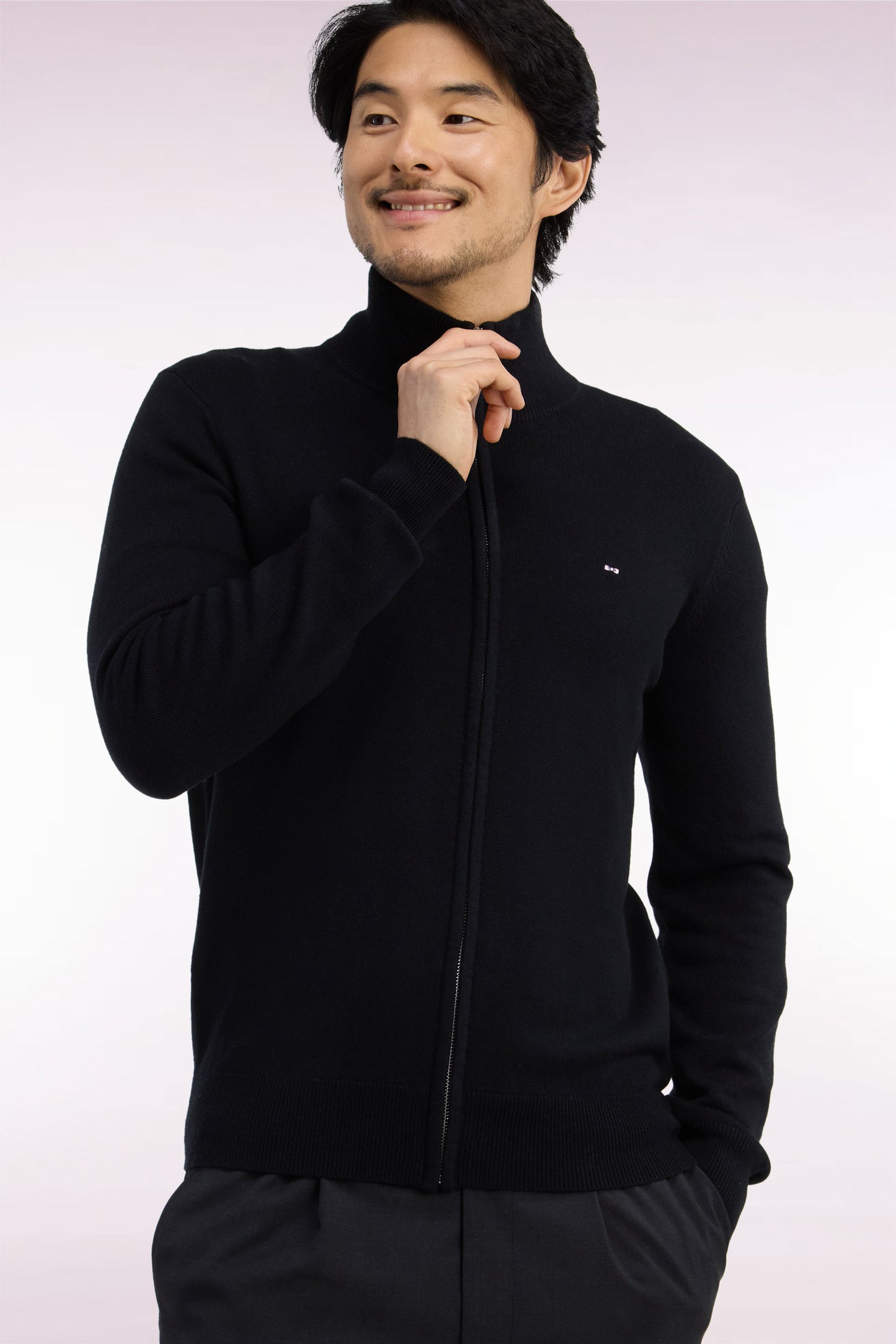 Cardigan zippé en laine et coton noir coupe droite