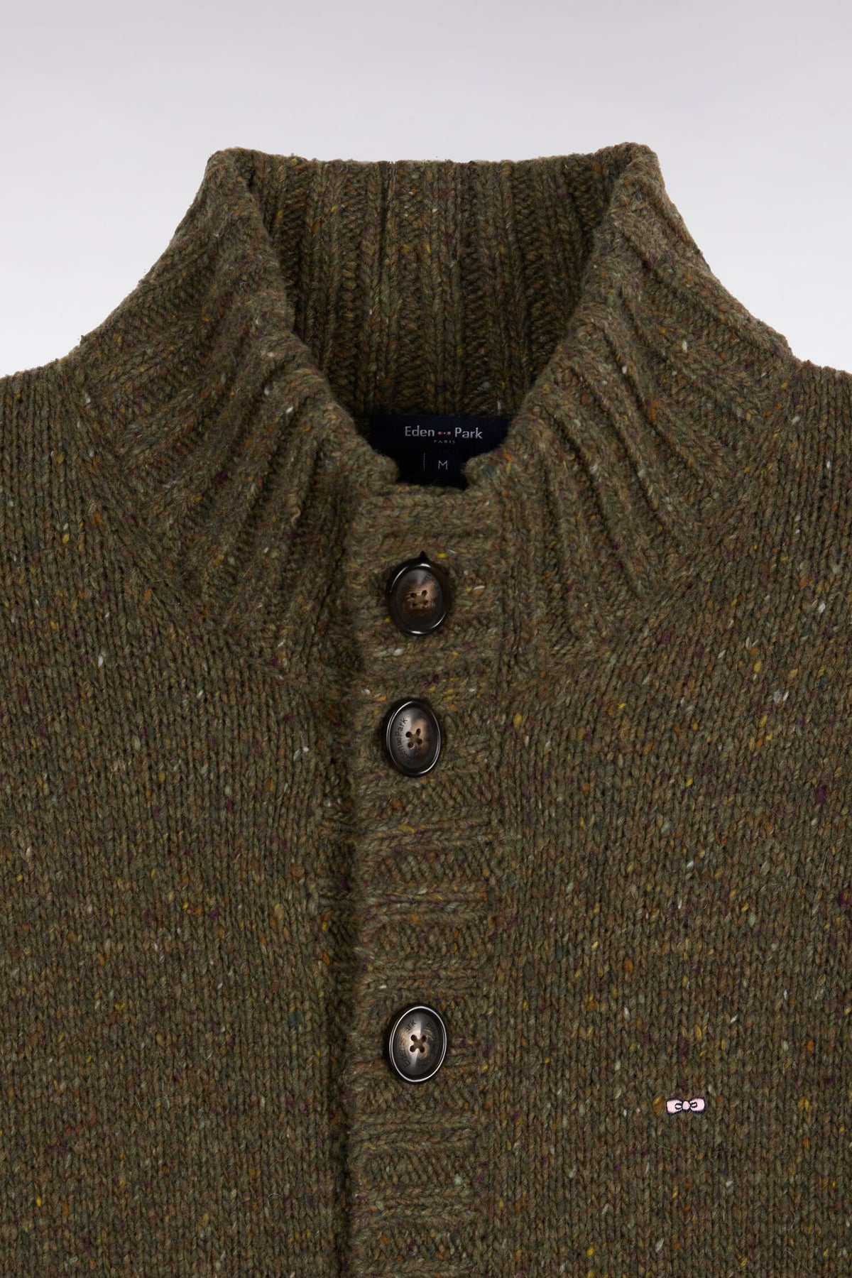Buttoned cardigan in khaki heathered chunky knit, straight cut