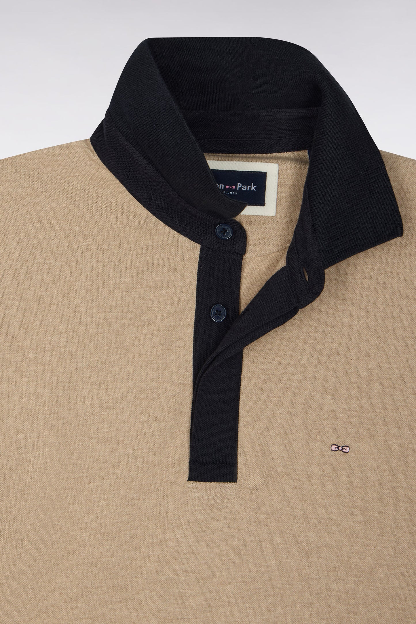 Polo manches courtes en coton beige et marine coupe droite