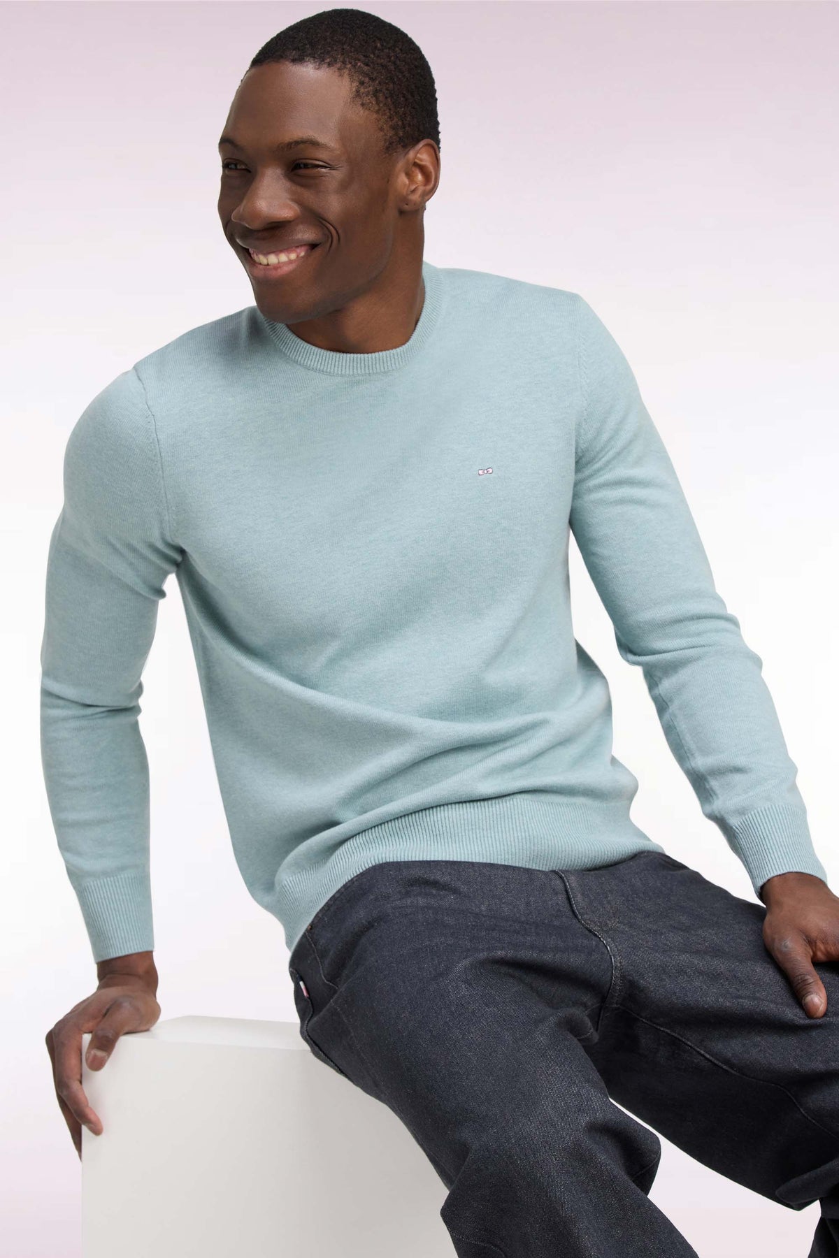 Round neck sweater in water green wool and cotton, straight cut