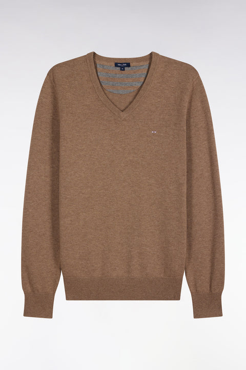 Pull col V en laine et coton marron coupe droite - Image 2