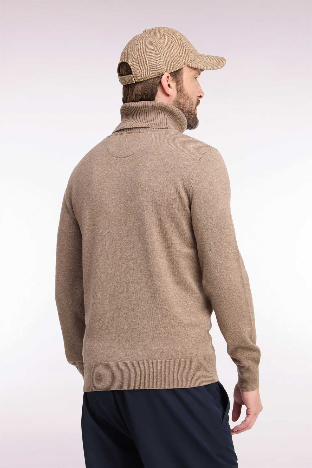 Straight cut brown wool and cotton turtleneck sweater