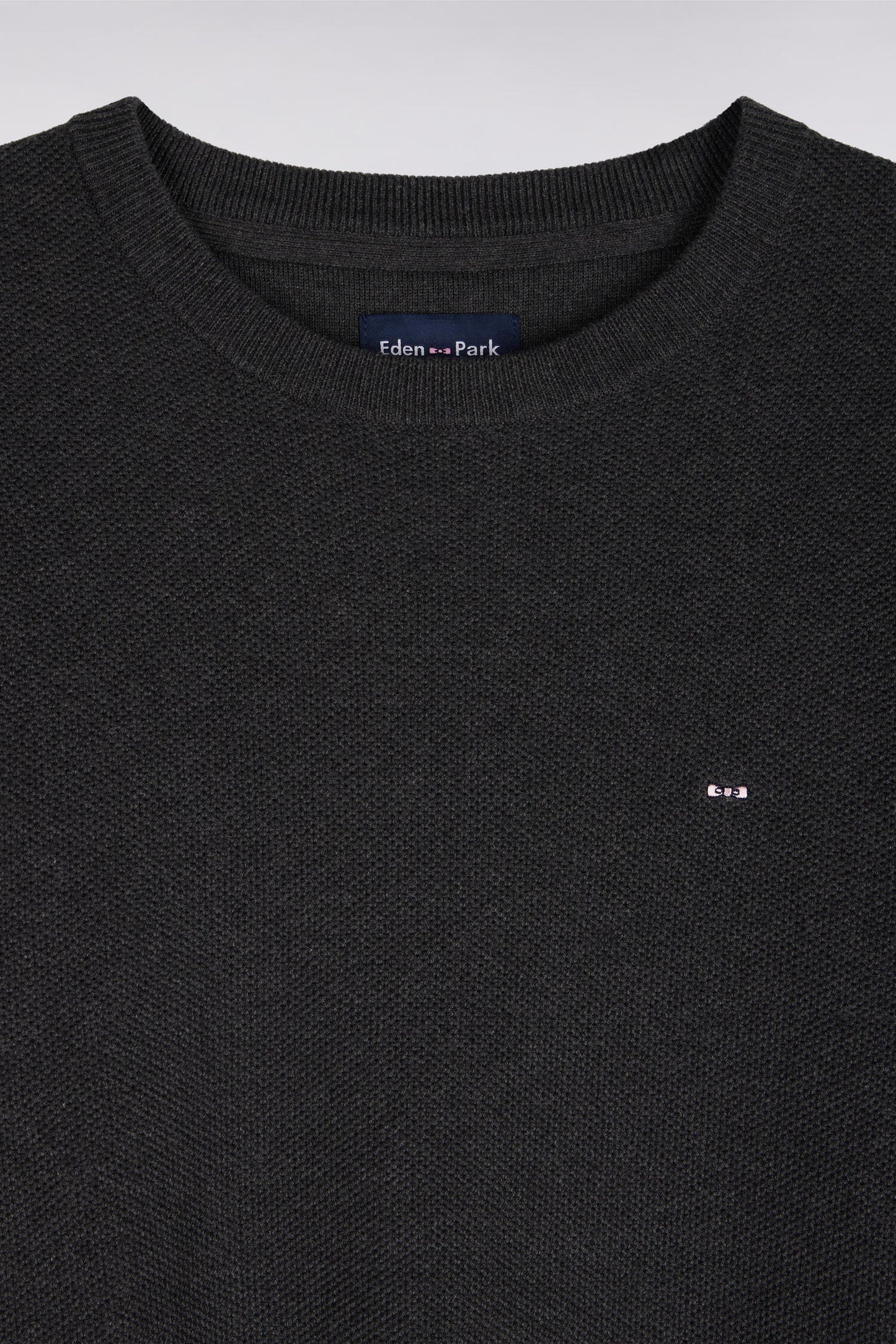 Pull col rond en coton gris foncé coupe droite