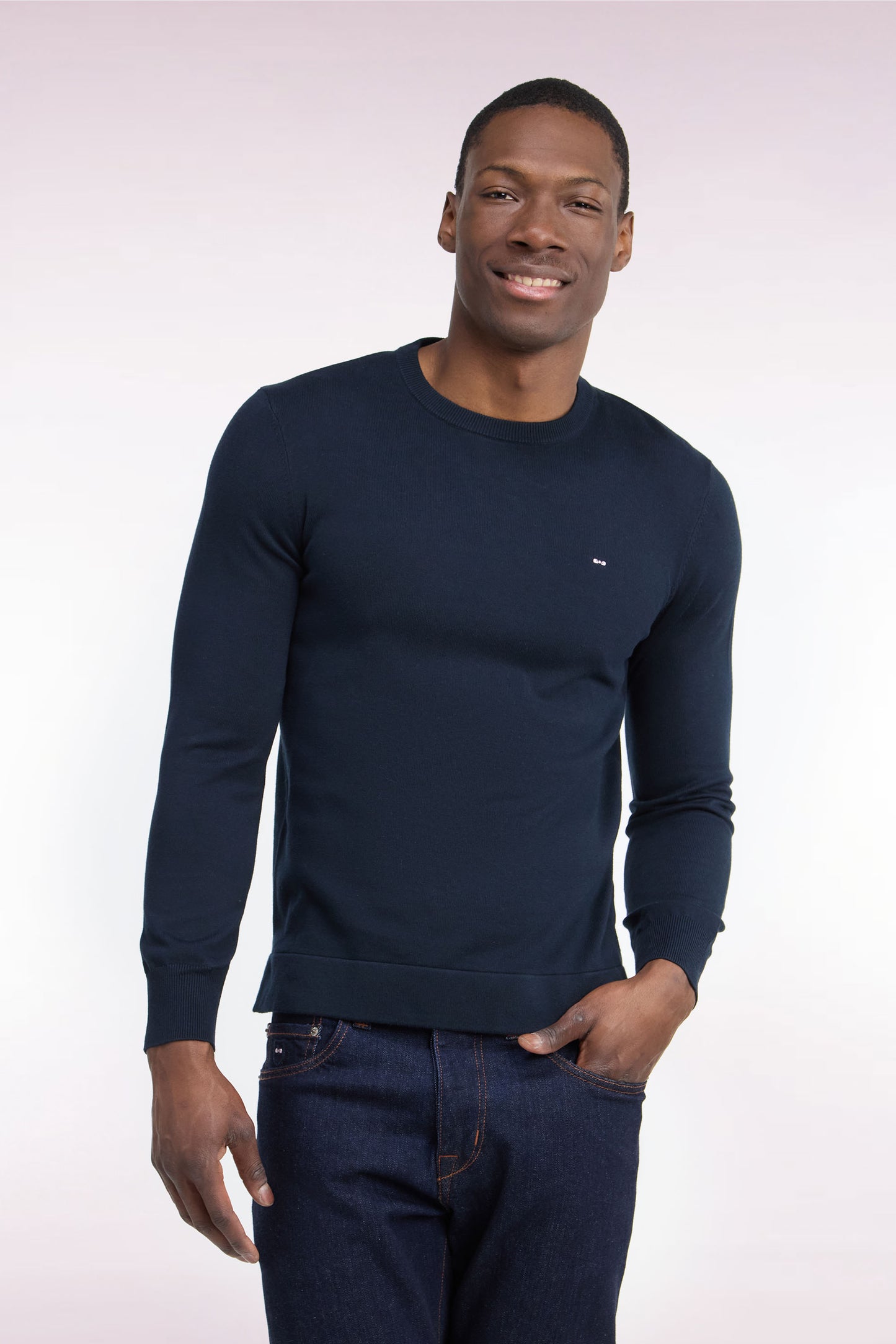 Pull à col rond en coton et viscose marine coupe droite