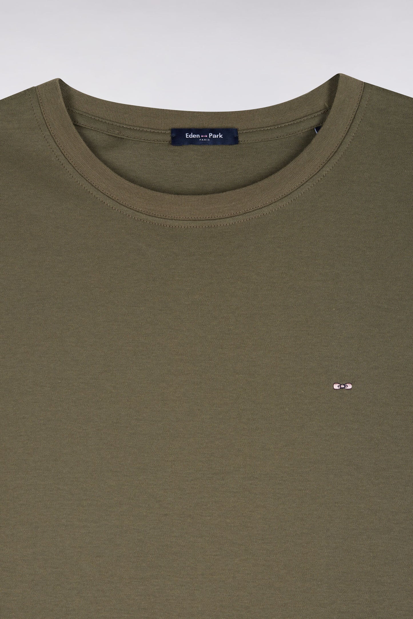 T-shirt manches courtes en coton vert olive coupe droite
