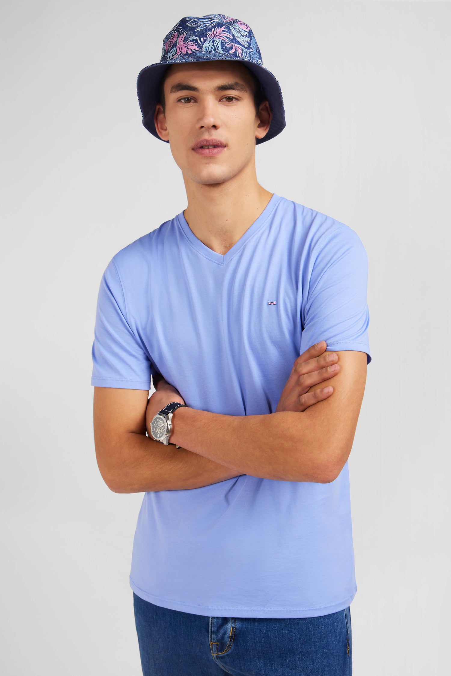 V-neck blue light pima cotton t-shirt