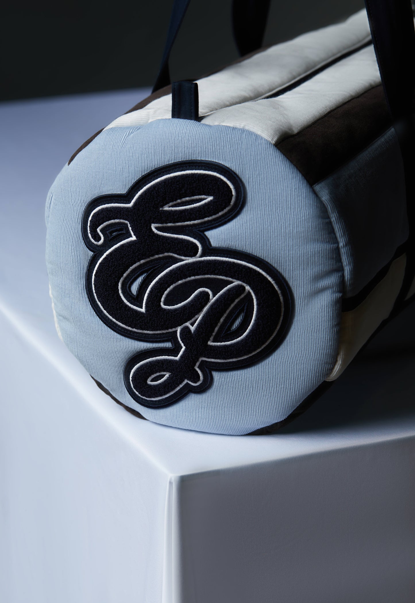 Sac polochon en velours rayé bleu upcyclé Pap'Atelier