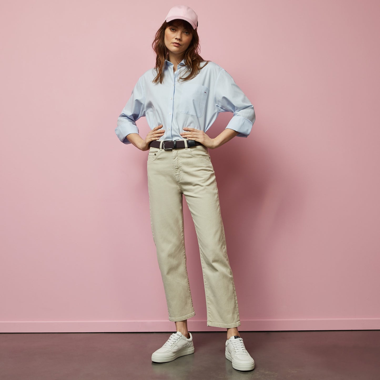 Ecru denim trousers with a 7/8th cut