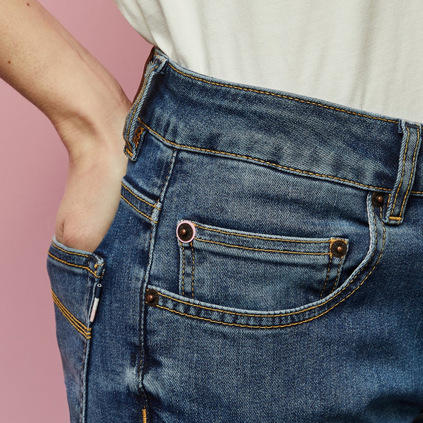 Slim-fit washed blue jeans