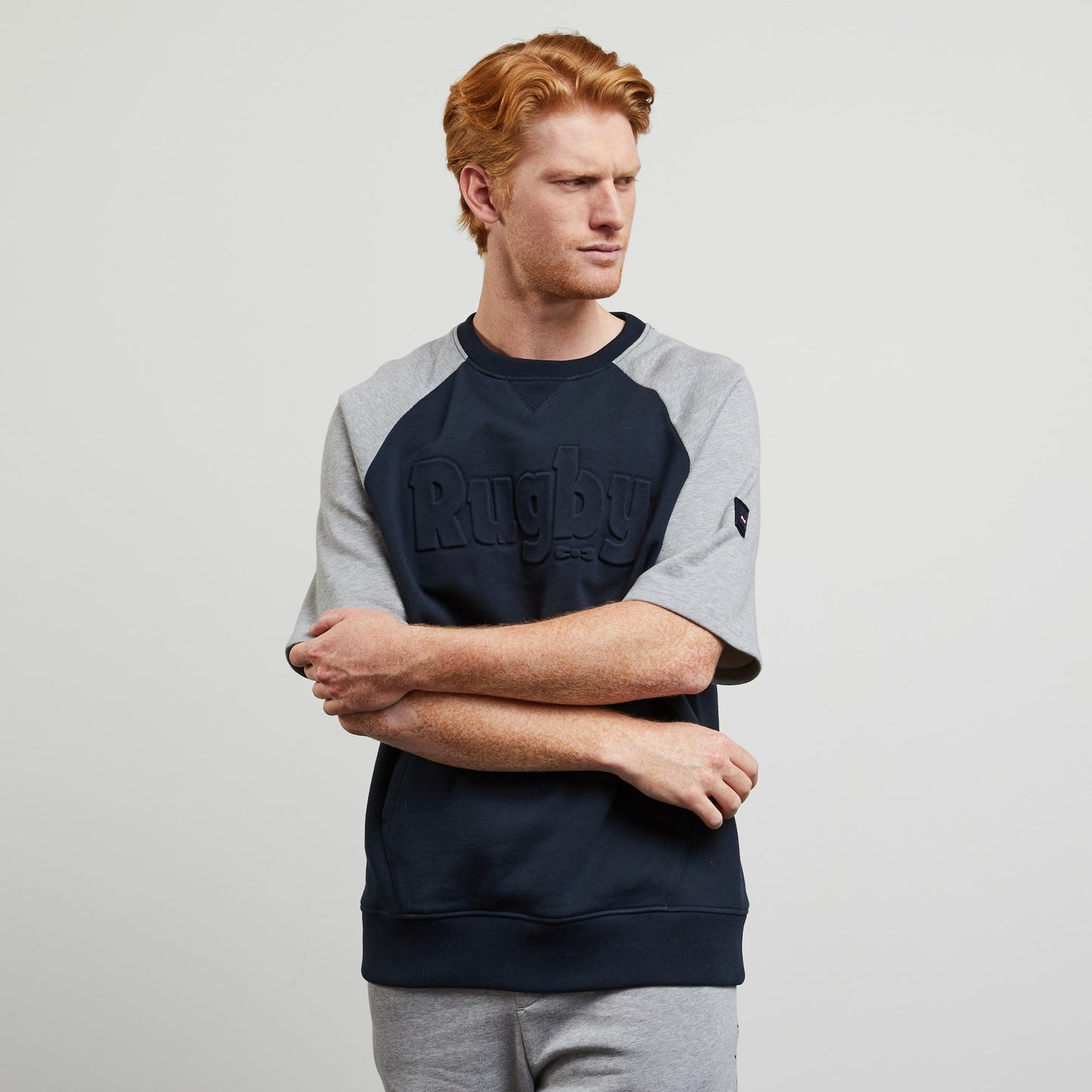 Bi-colour short-sleeved sweatshirt